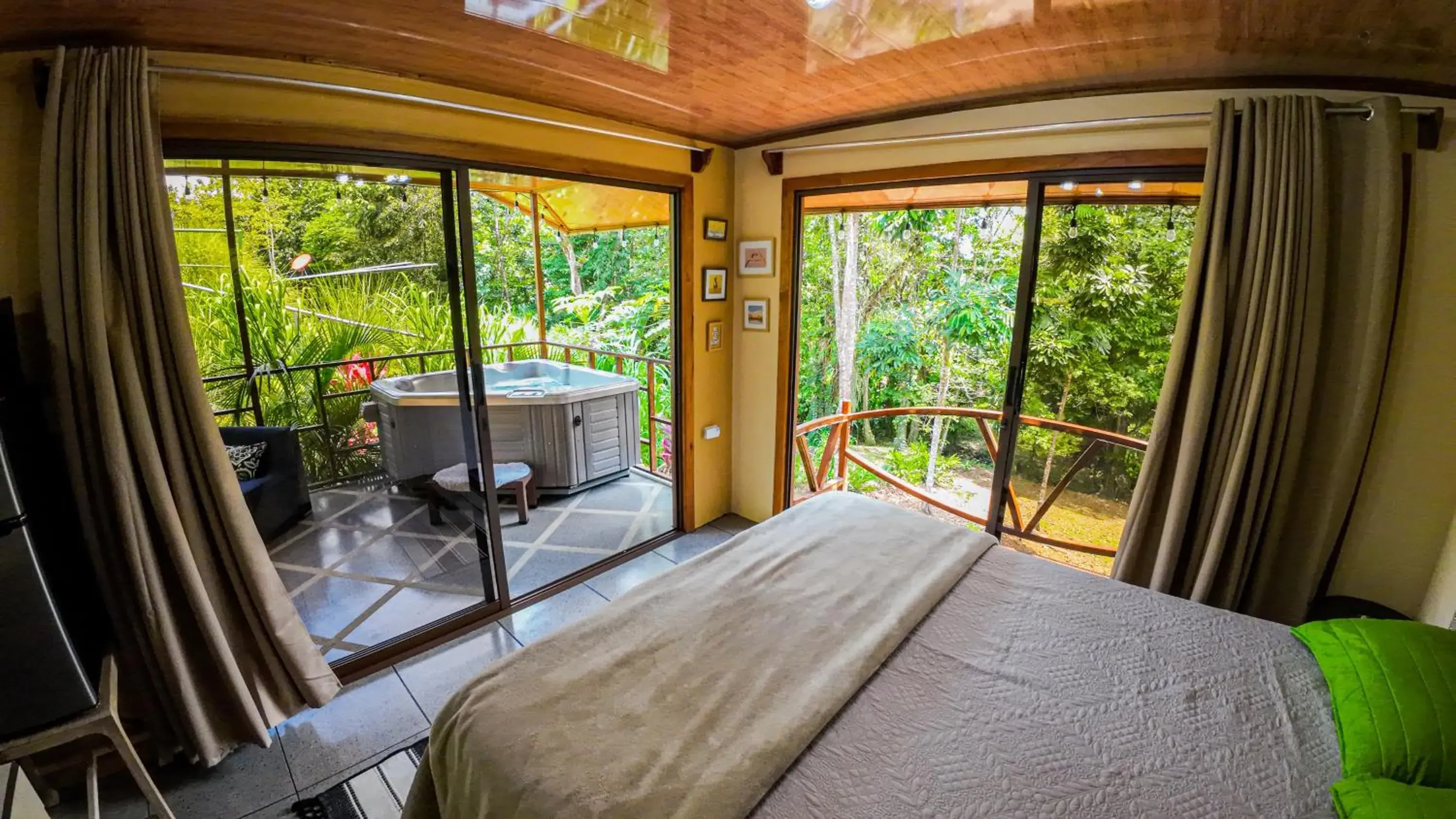 Bungalow Standard-El Perezoso. - single occupancy in Bungalows Las Iguanas Arenal Volcano Bungalow Standard-El Perezoso. - single occupancy in Bungalows Las Iguanas Arenal Volcano