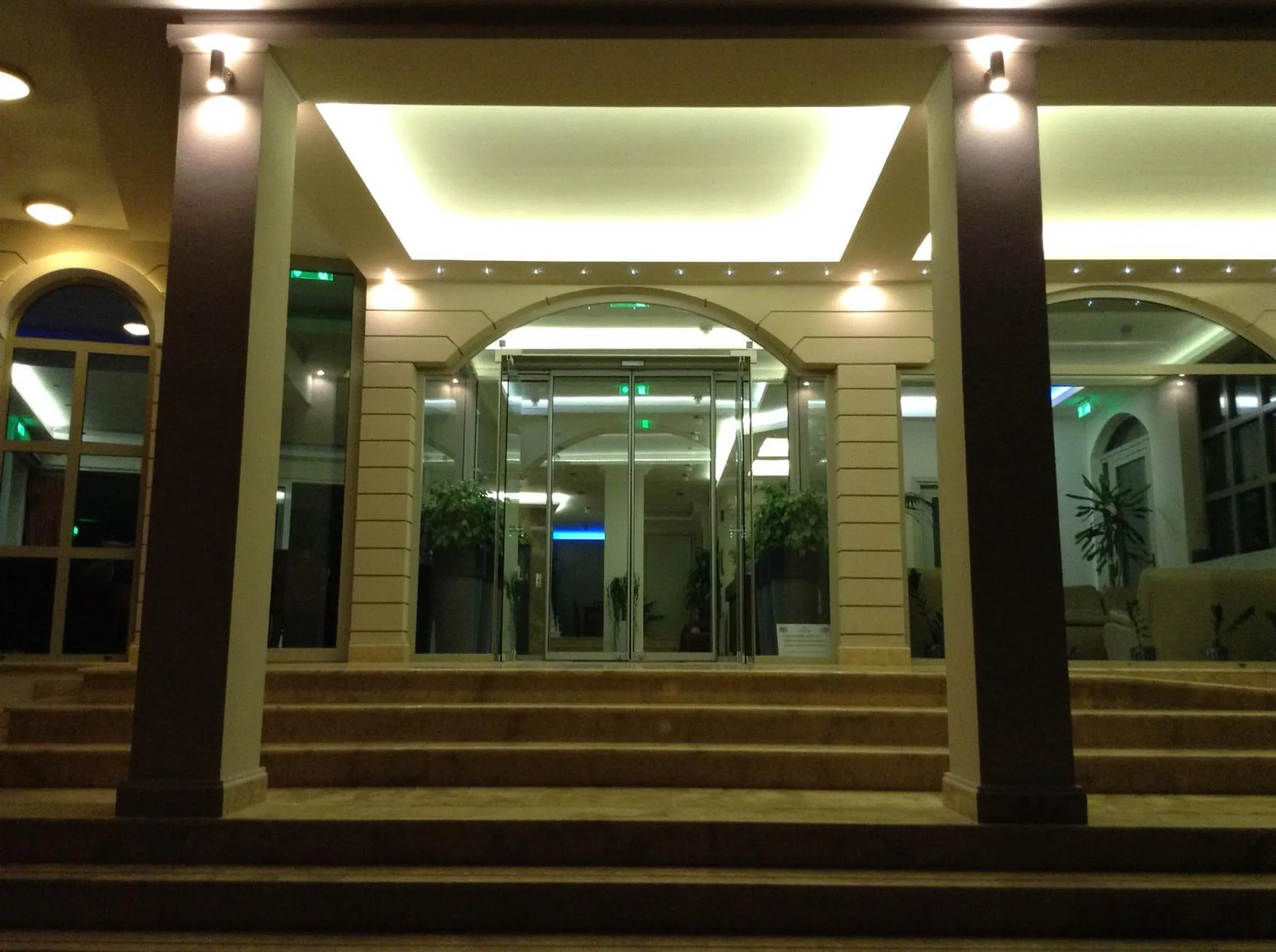 Facade/entrance in Almira Mare