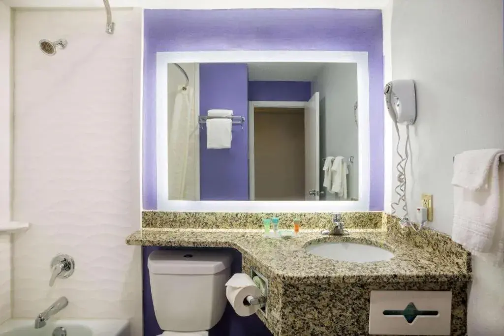 King Room with Garden View in Riverfront Hotel King Room with Garden View in Riverfront Hotel