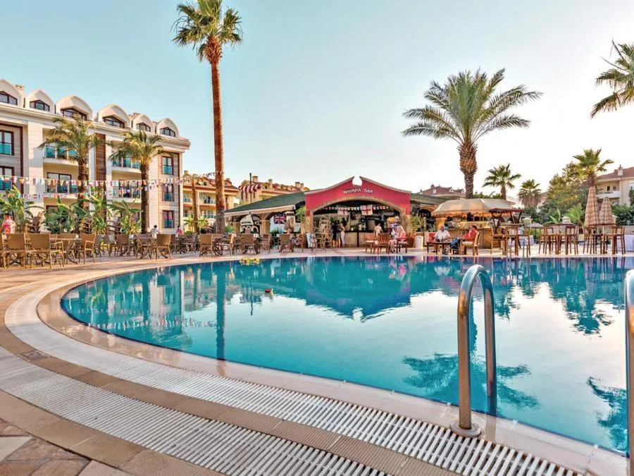 Swimming pool in Club Anastasia - Family Hotel