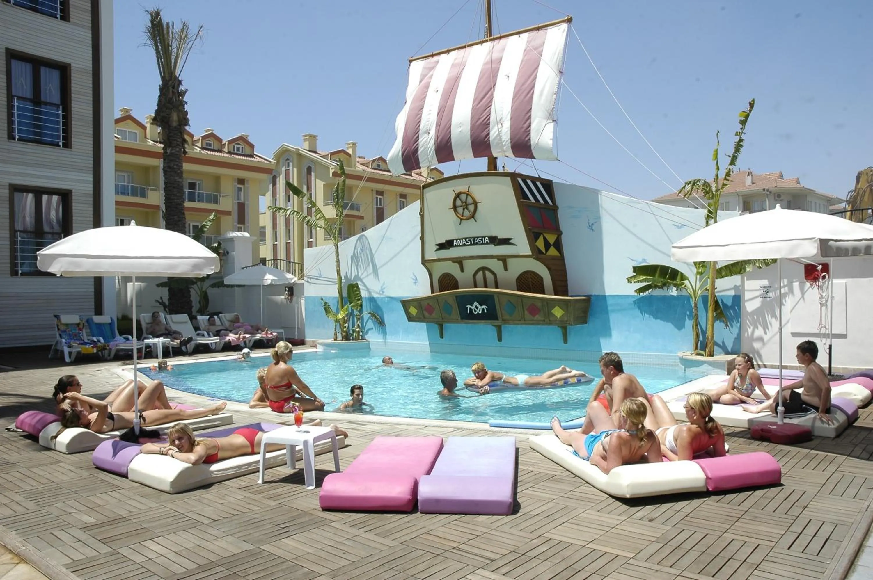 Swimming pool in Club Anastasia - Family Hotel