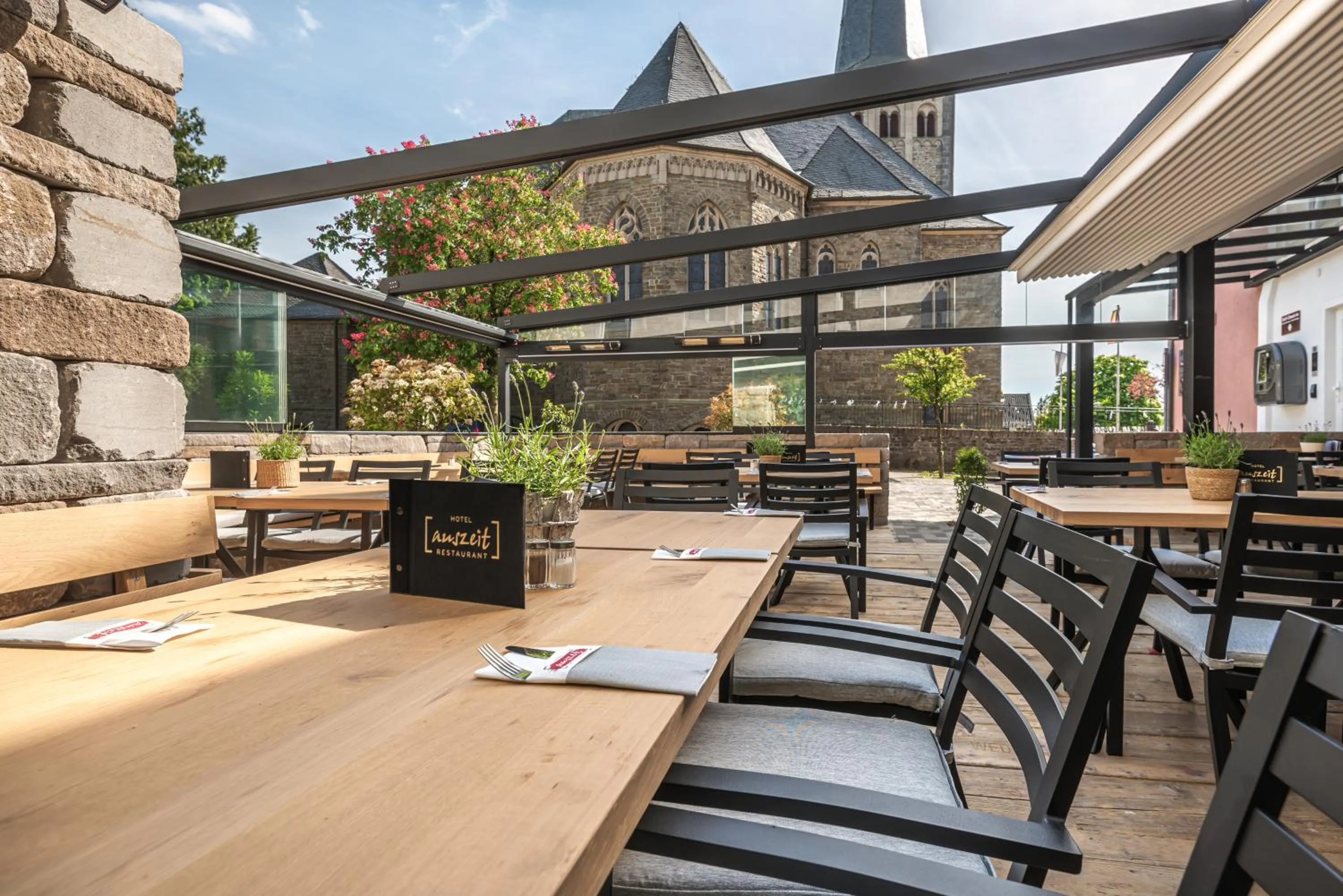 Restaurant/places to eat in Hotel auszeit Neunkirchen-Seelscheid