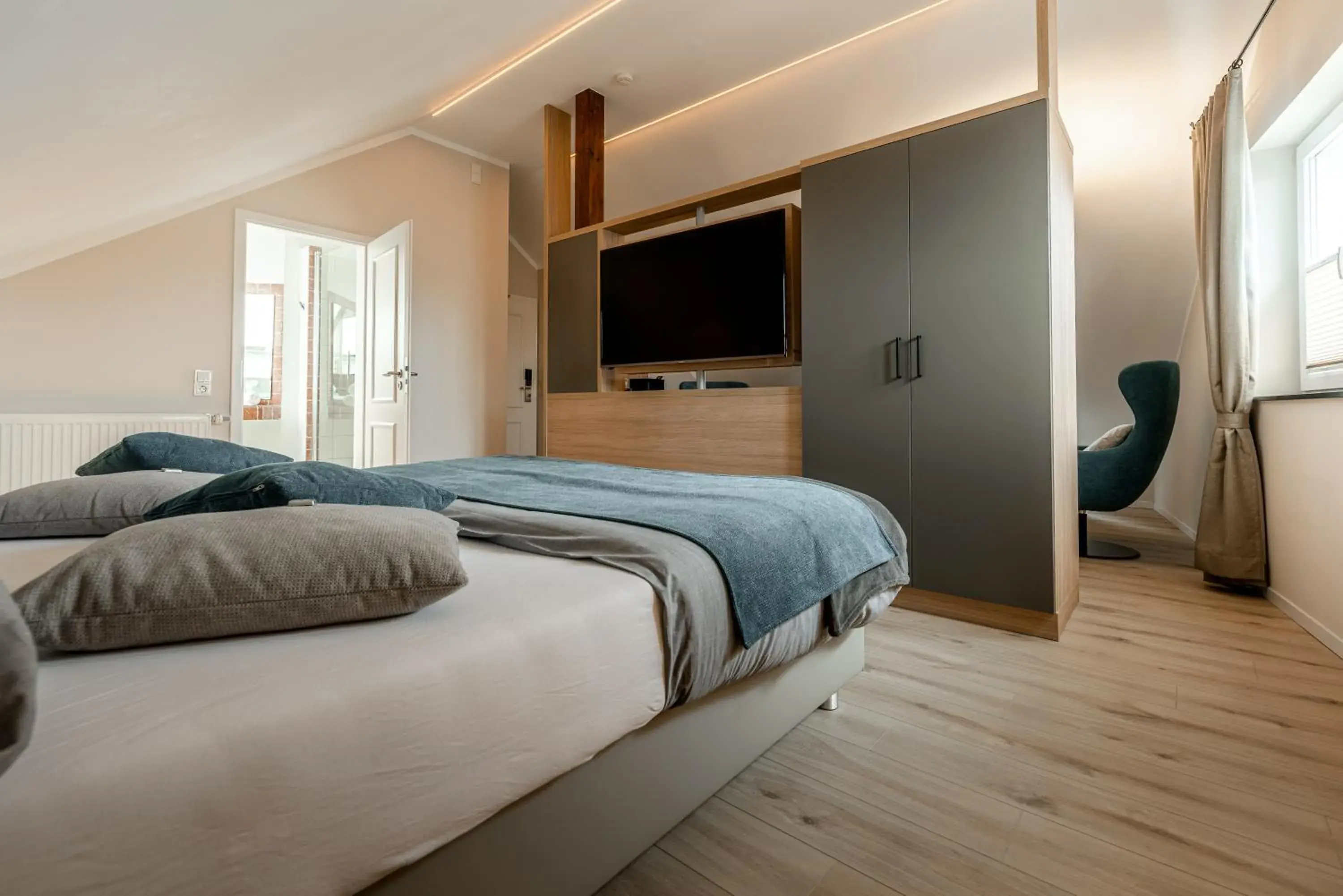 Family Room - single occupancy in Hotel auszeit Neunkirchen-Seelscheid Family Room - single occupancy in Hotel auszeit Neunkirchen-Seelscheid