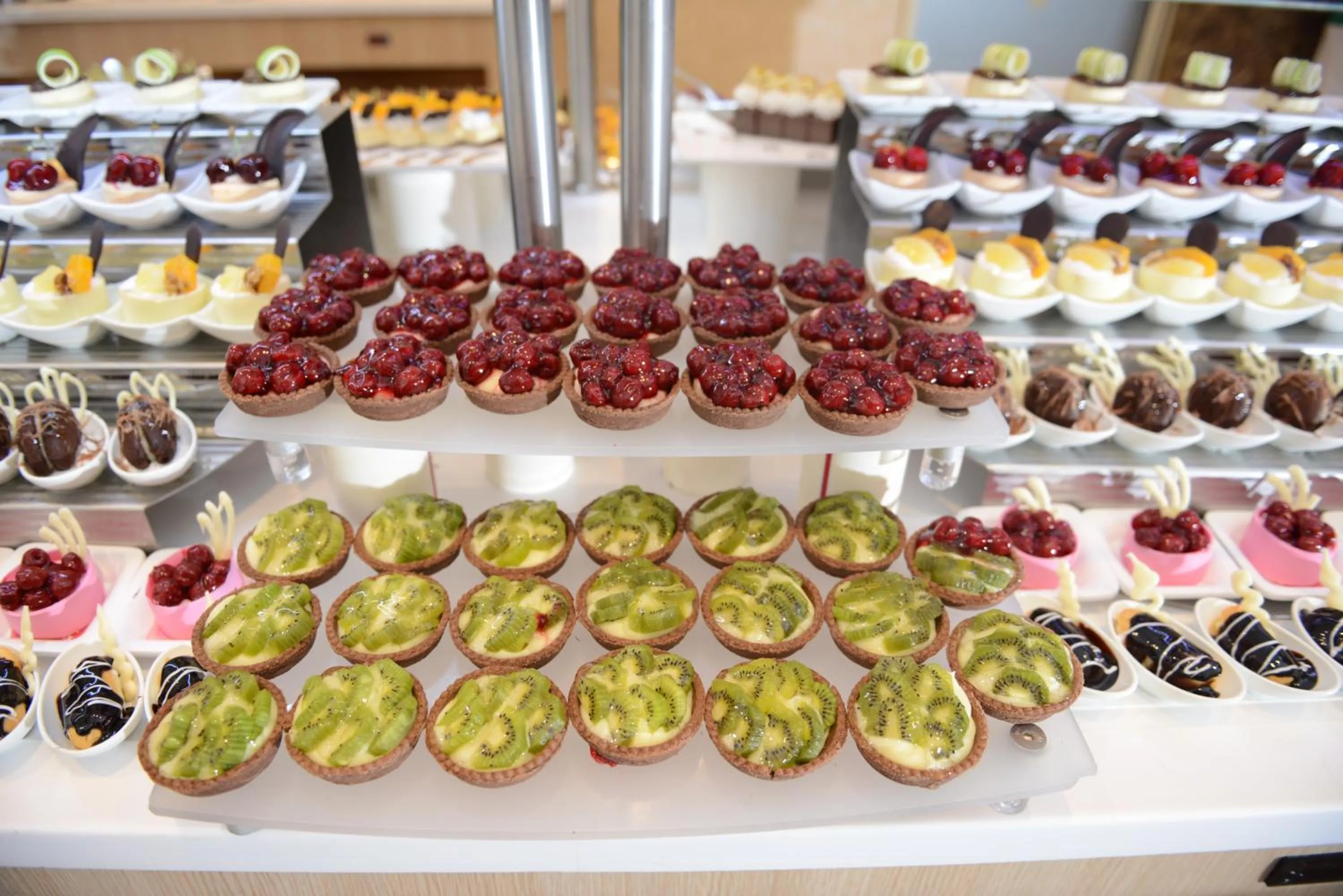 Food and drinks in Kahya Hotel