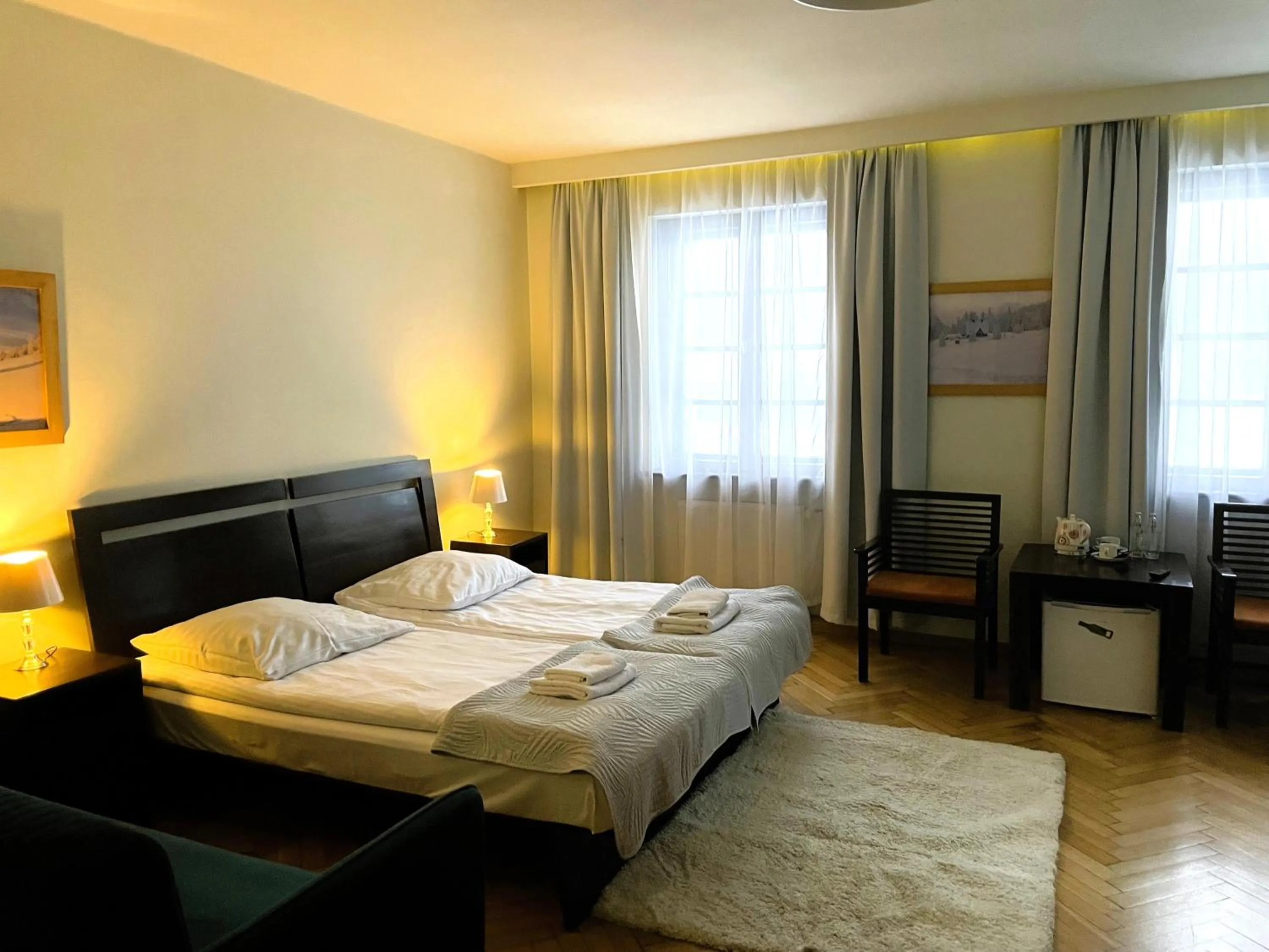 Property building, Bed in Hotel Beskid