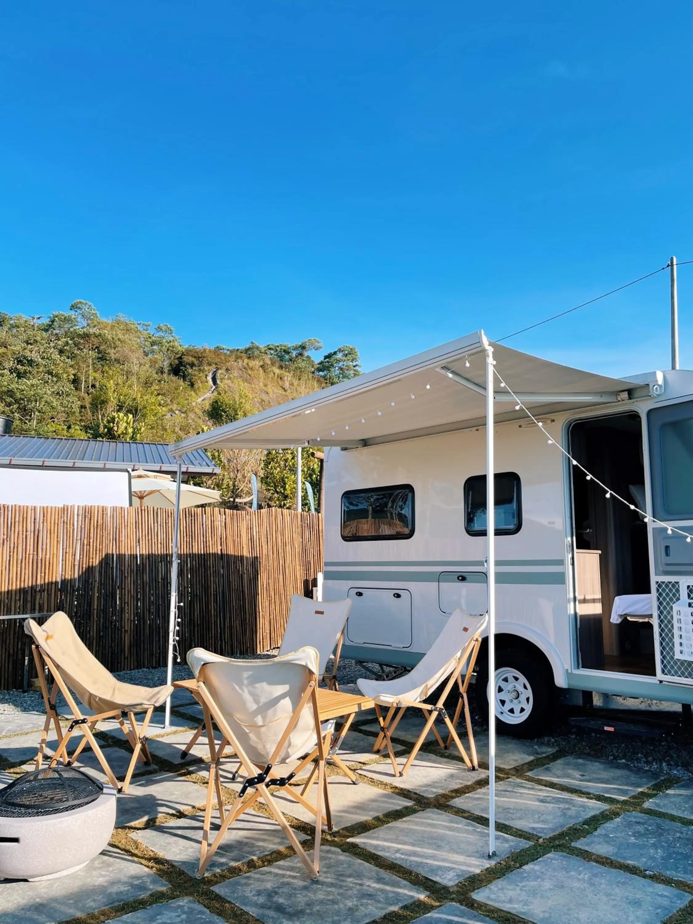 Seating area in Stellar GoldenHill Cameron