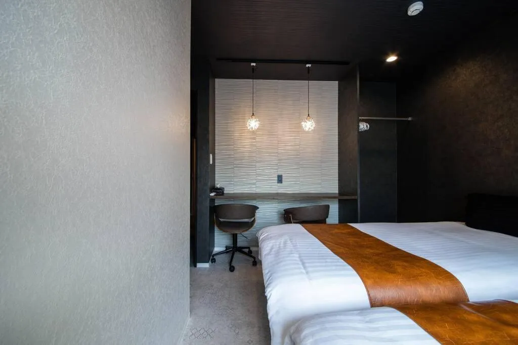 Bed in THE BEEHIVE AIOI