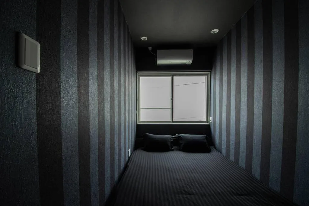 Bed in THE BEEHIVE AIOI