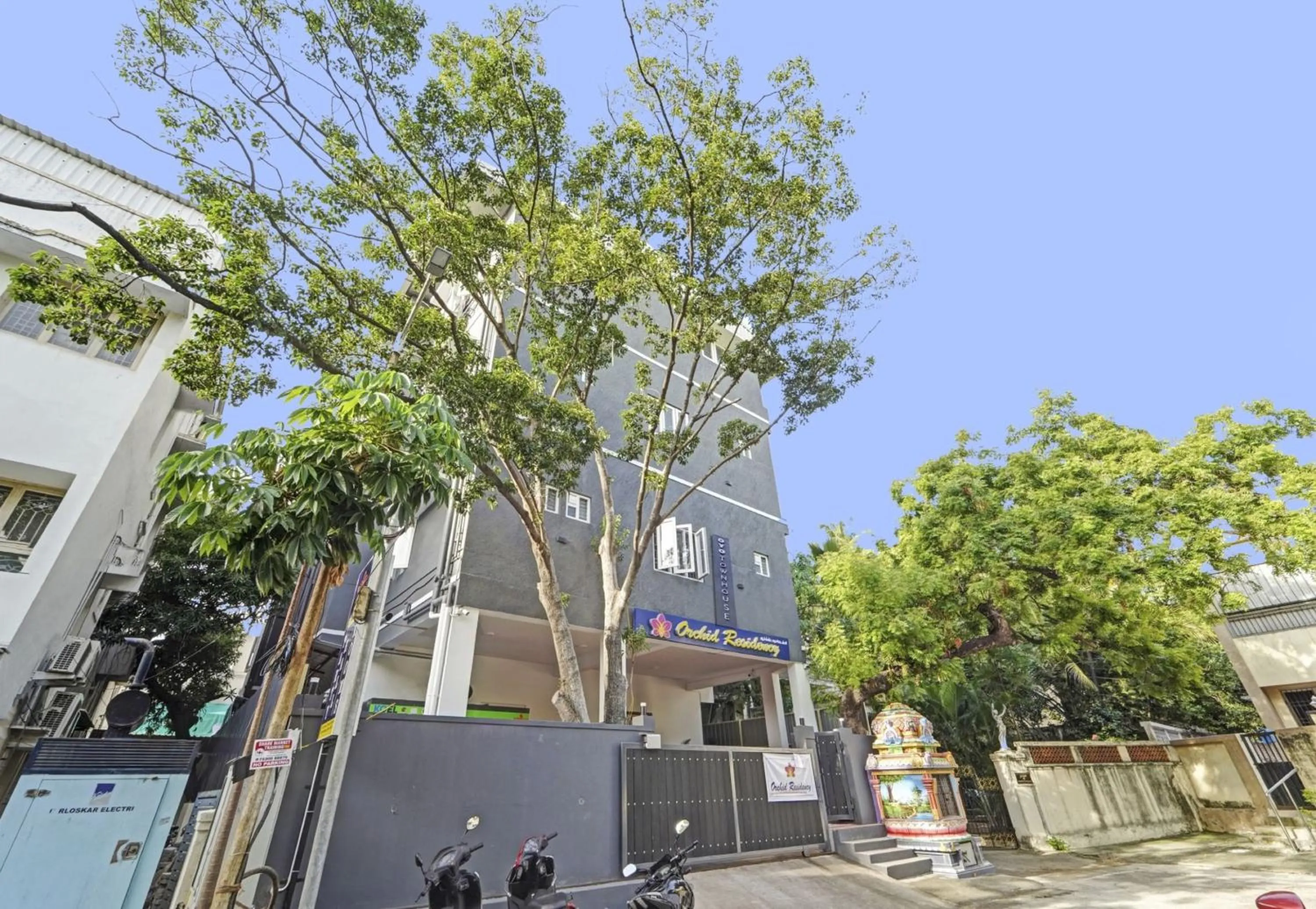 Facade/entrance in Super Townhouse ORCHID RESIDENCY Near T.Nagar