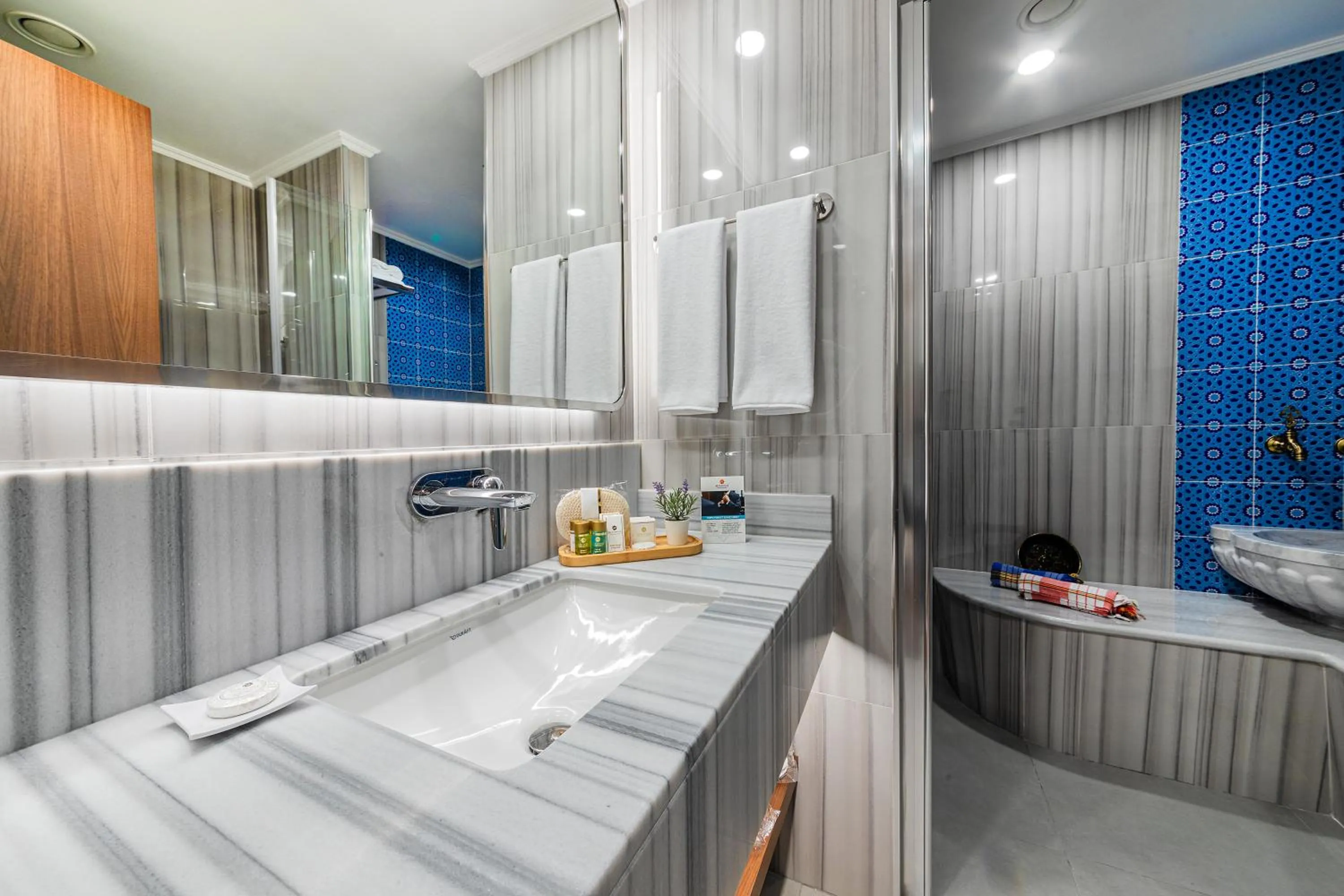 Bathroom in Mukarnas Pera Hotel