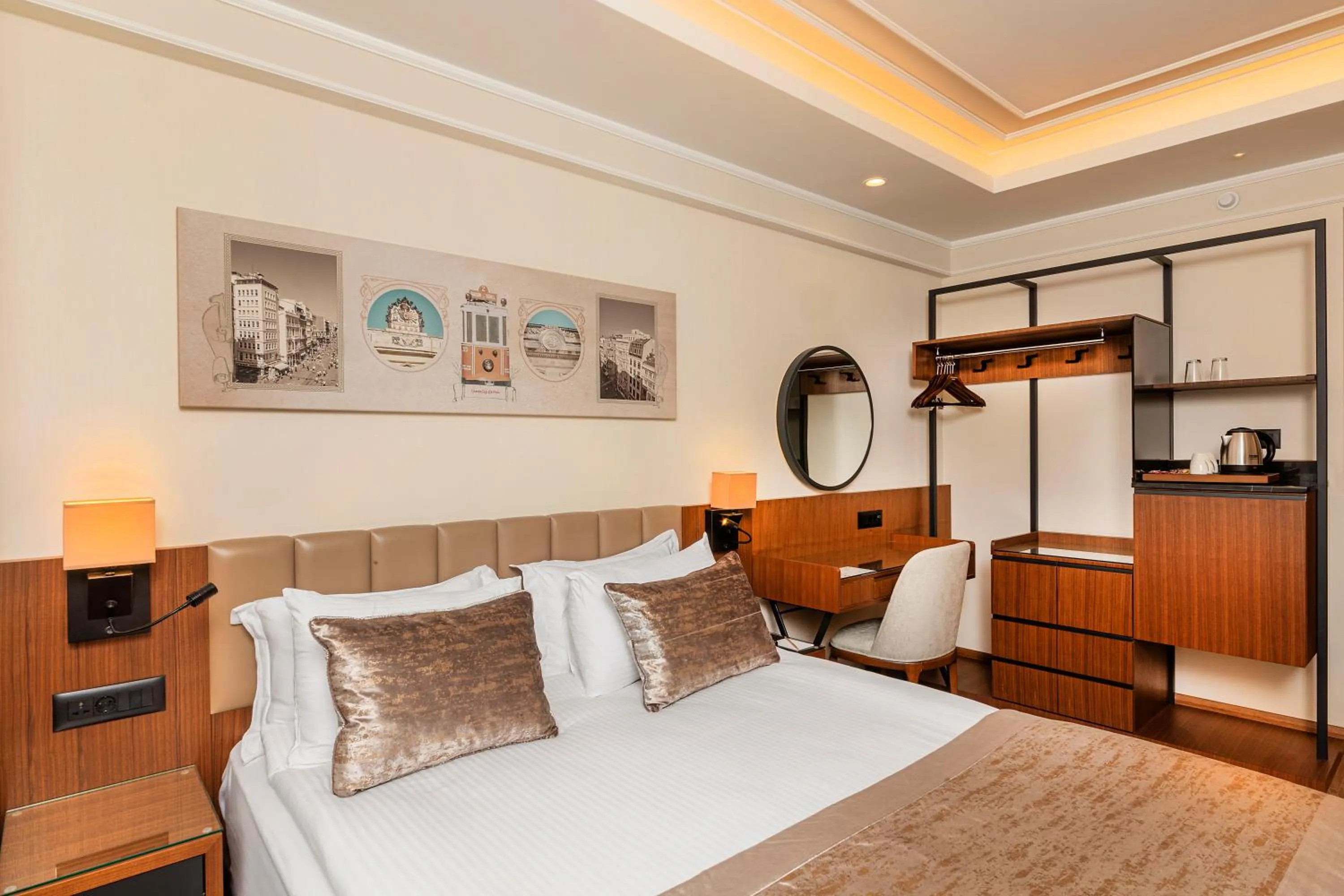 Bed in Mukarnas Pera Hotel