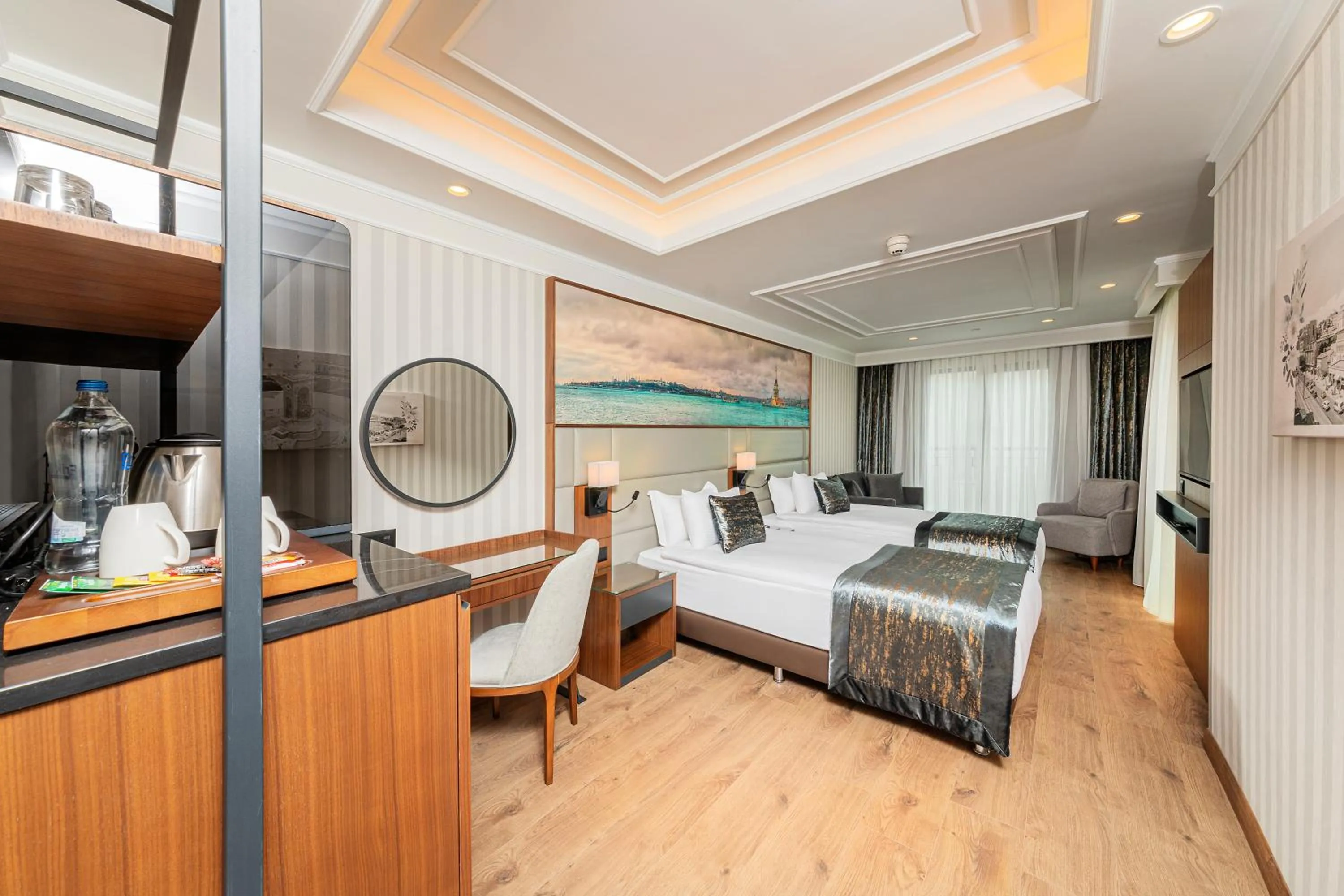 Photo of the whole room, Bed in Mukarnas Pera Hotel