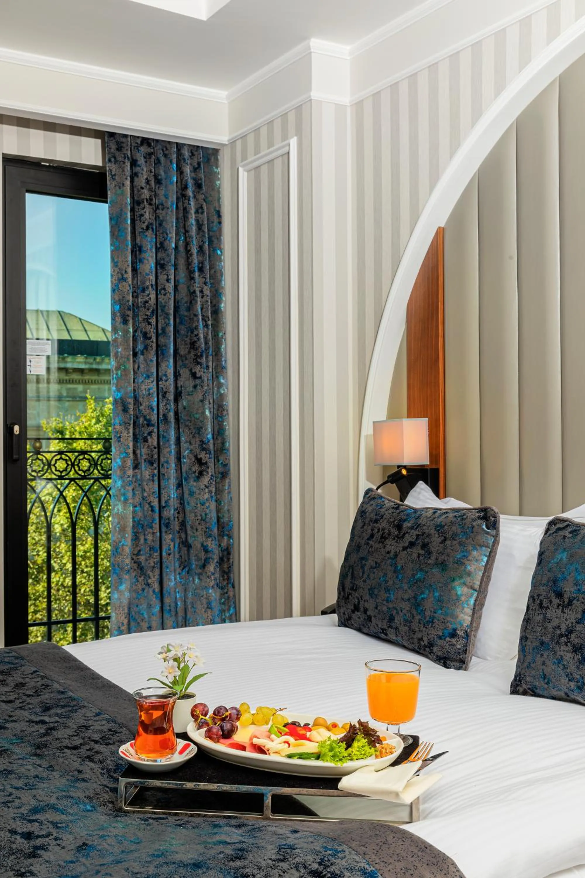 Bed in Mukarnas Pera Hotel