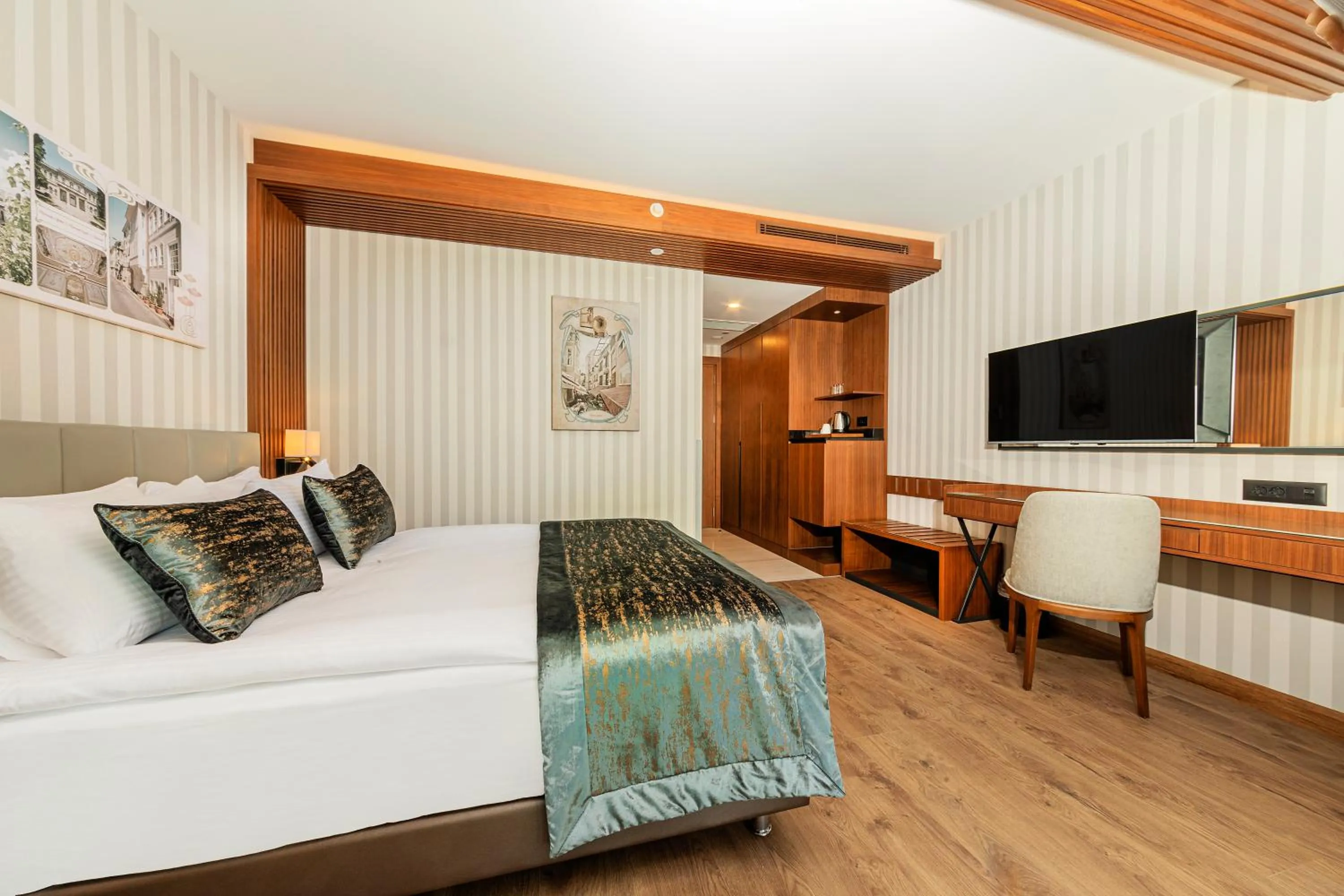 TV and multimedia, Bed in Mukarnas Pera Hotel