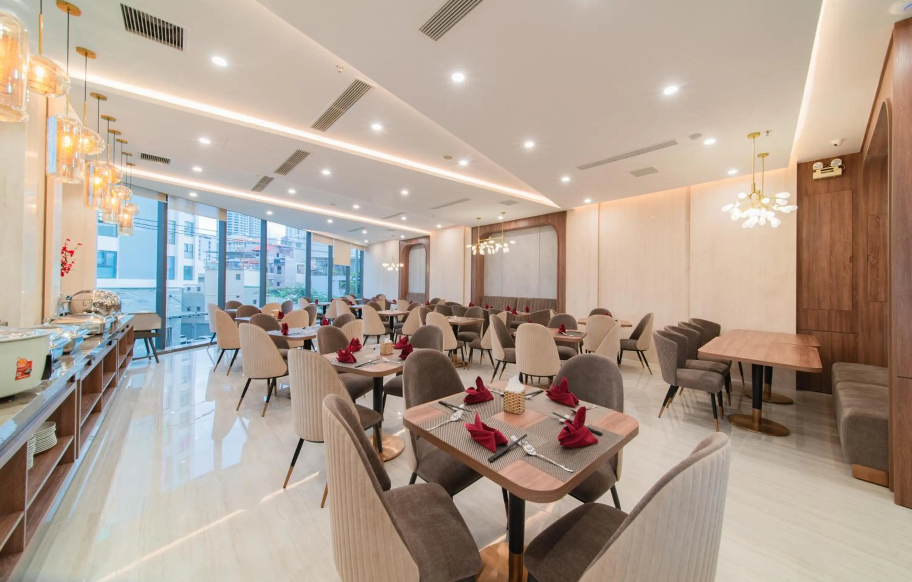 Restaurant/places to eat in Zenia Boutique Hotel Nha Trang