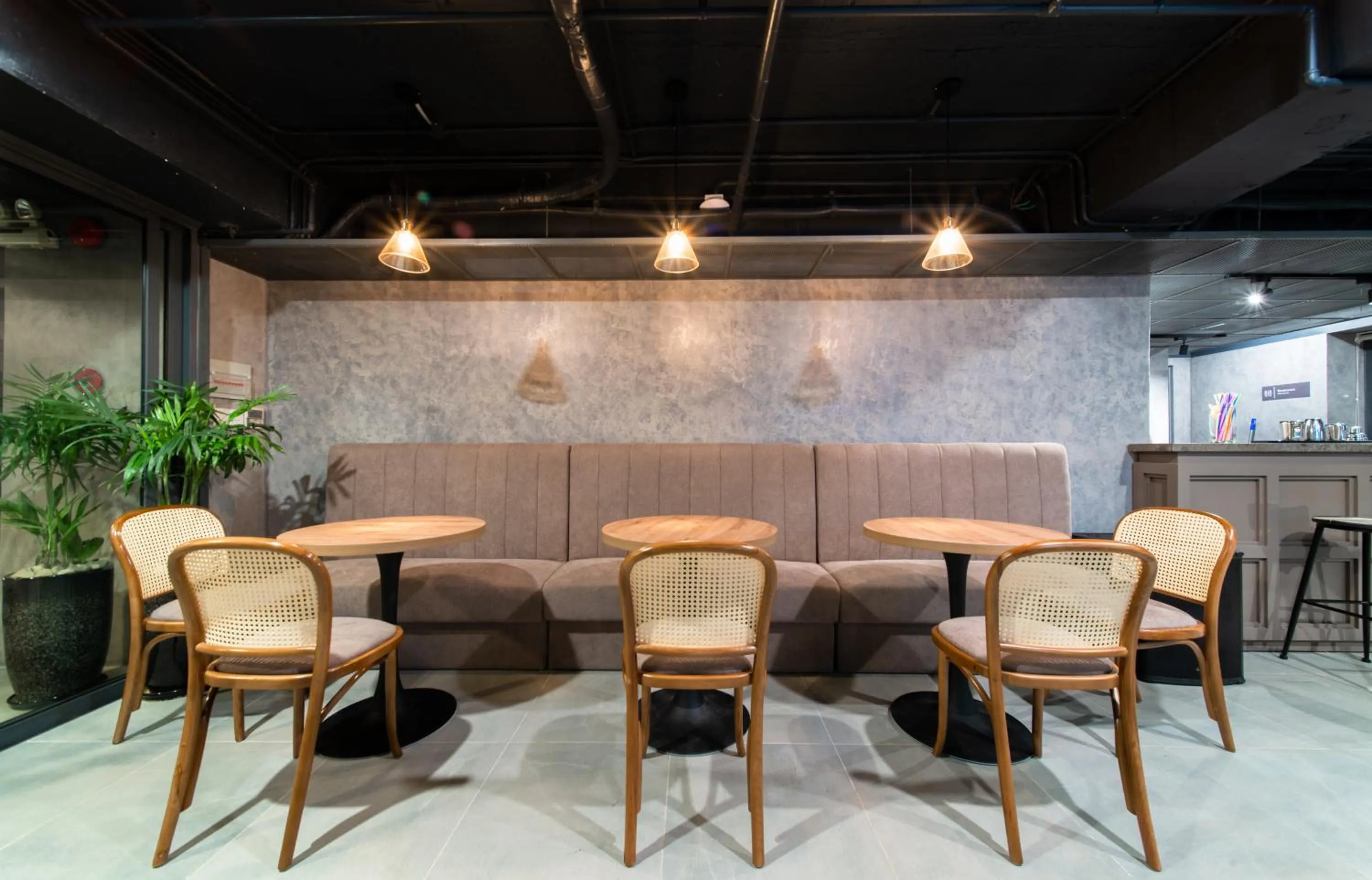 Lounge or bar in Zenia Boutique Hotel Nha Trang