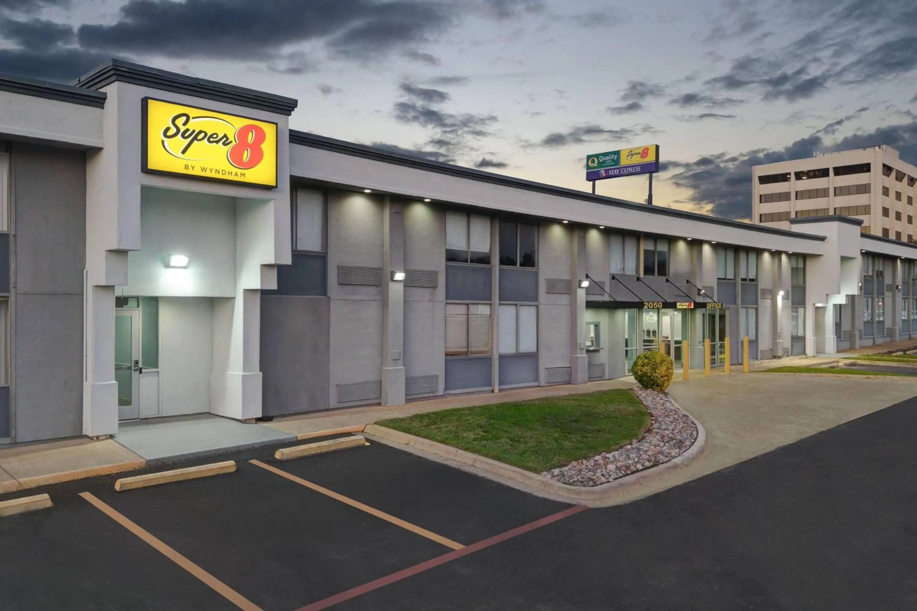 Property building in Super 8 by Wyndham Fort Worth Entertainment District