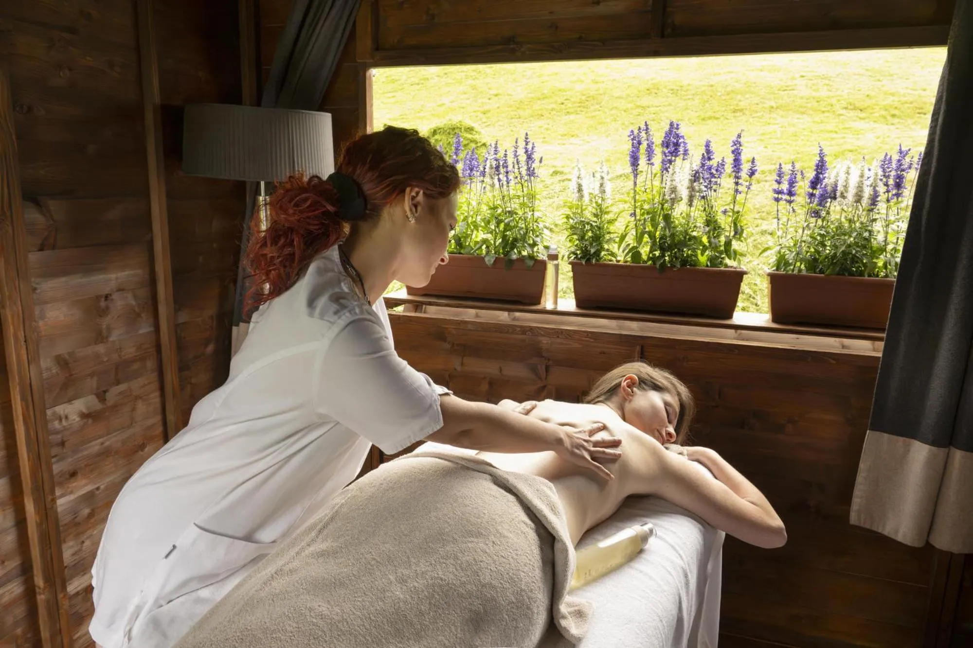 Massage in Hotel Lac Salin Spa & Mountain Resort