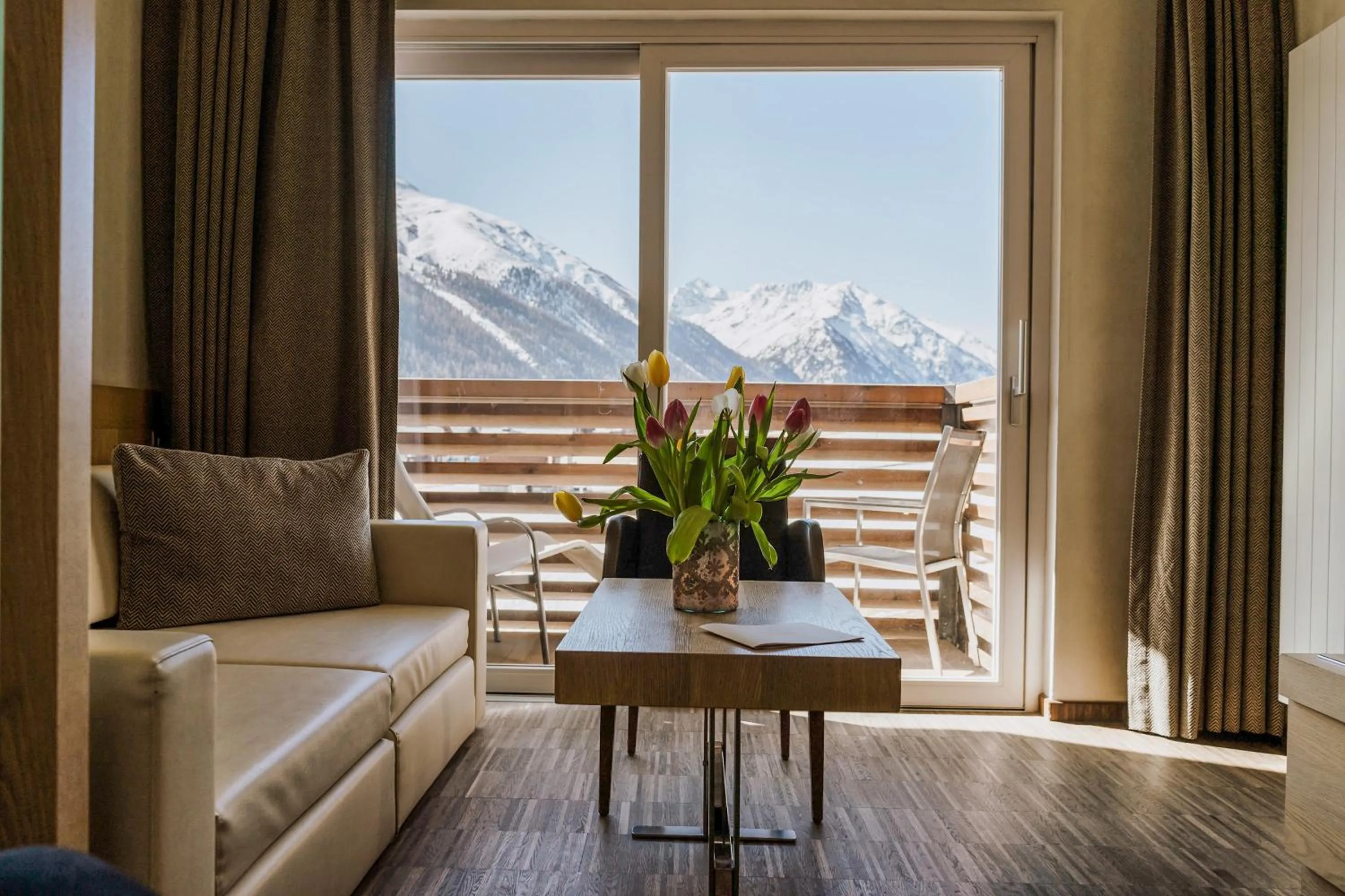 Balcony/Terrace in Hotel Lac Salin Spa & Mountain Resort