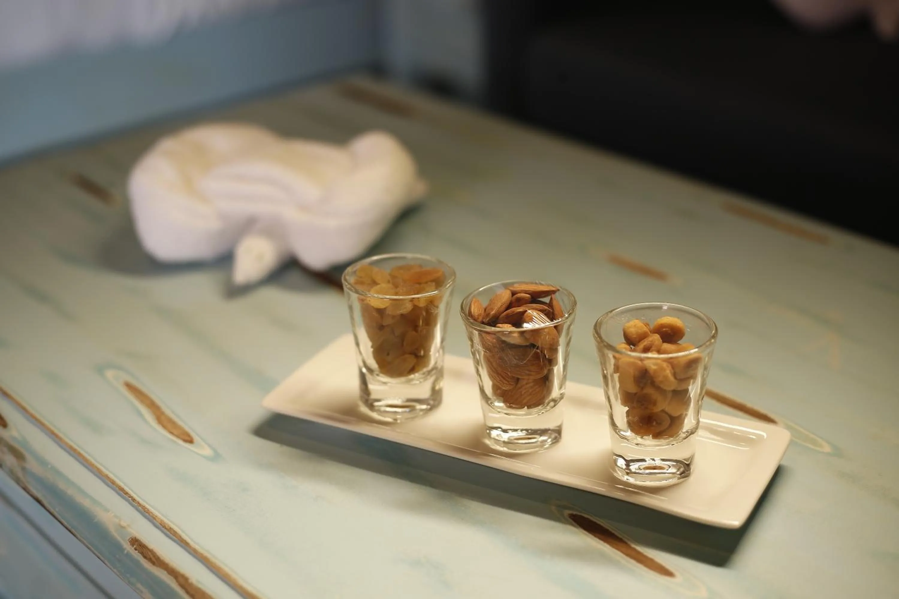 Food and drinks in The Fern Seaside Luxurious Tent Resort Diu