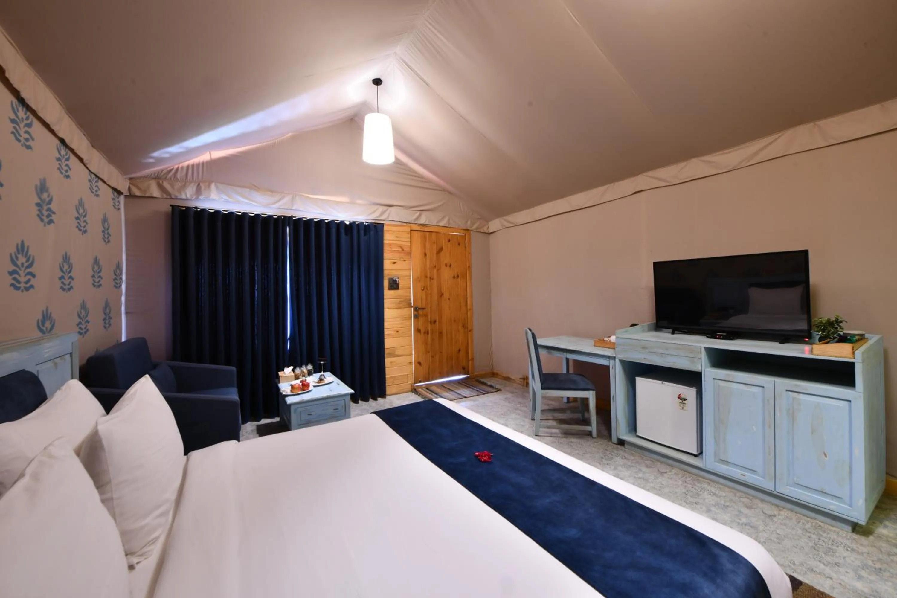 Bedroom, Bed in The Fern Seaside Luxurious Tent Resort Diu