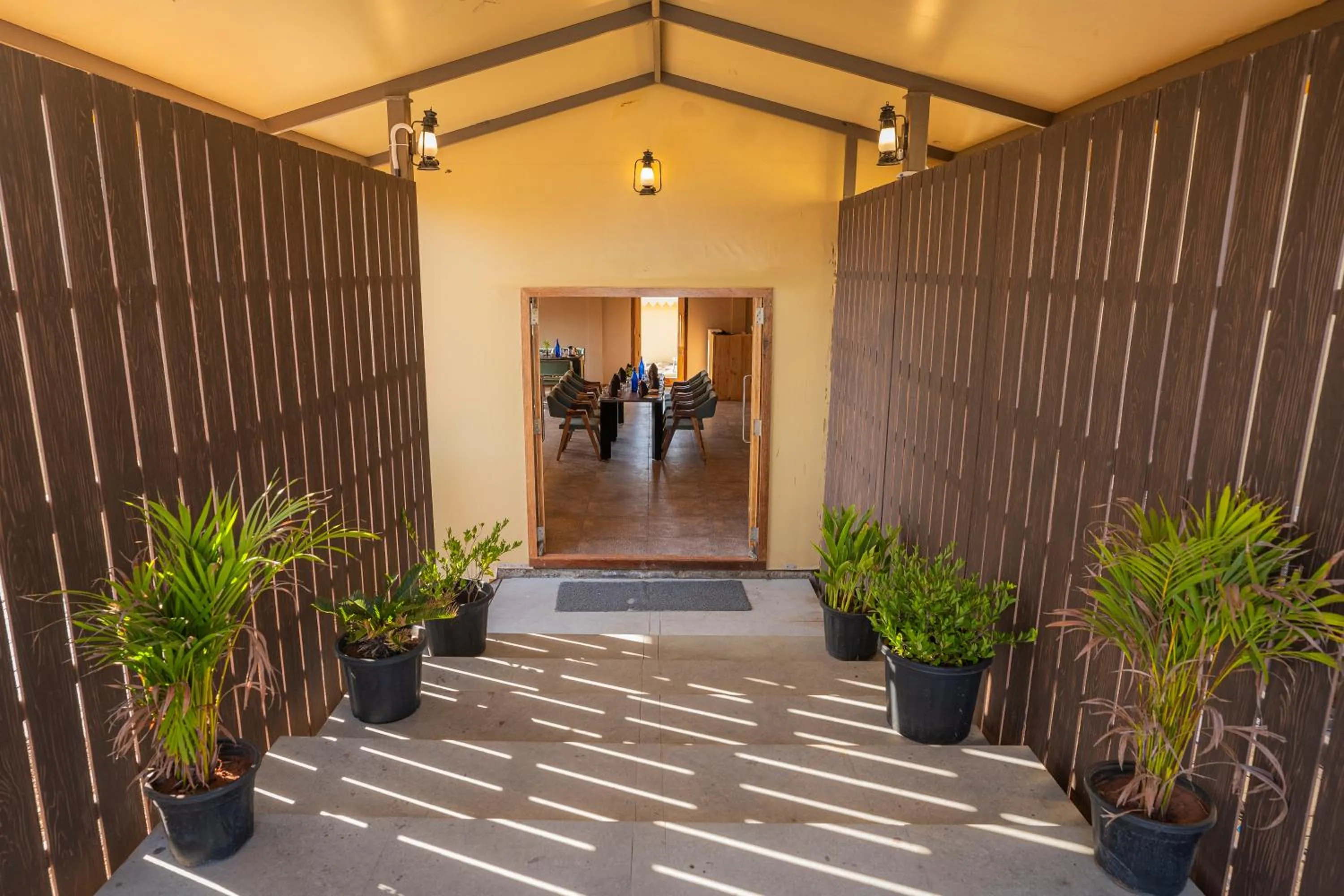 Restaurant/places to eat in The Fern Seaside Luxurious Tent Resort Diu