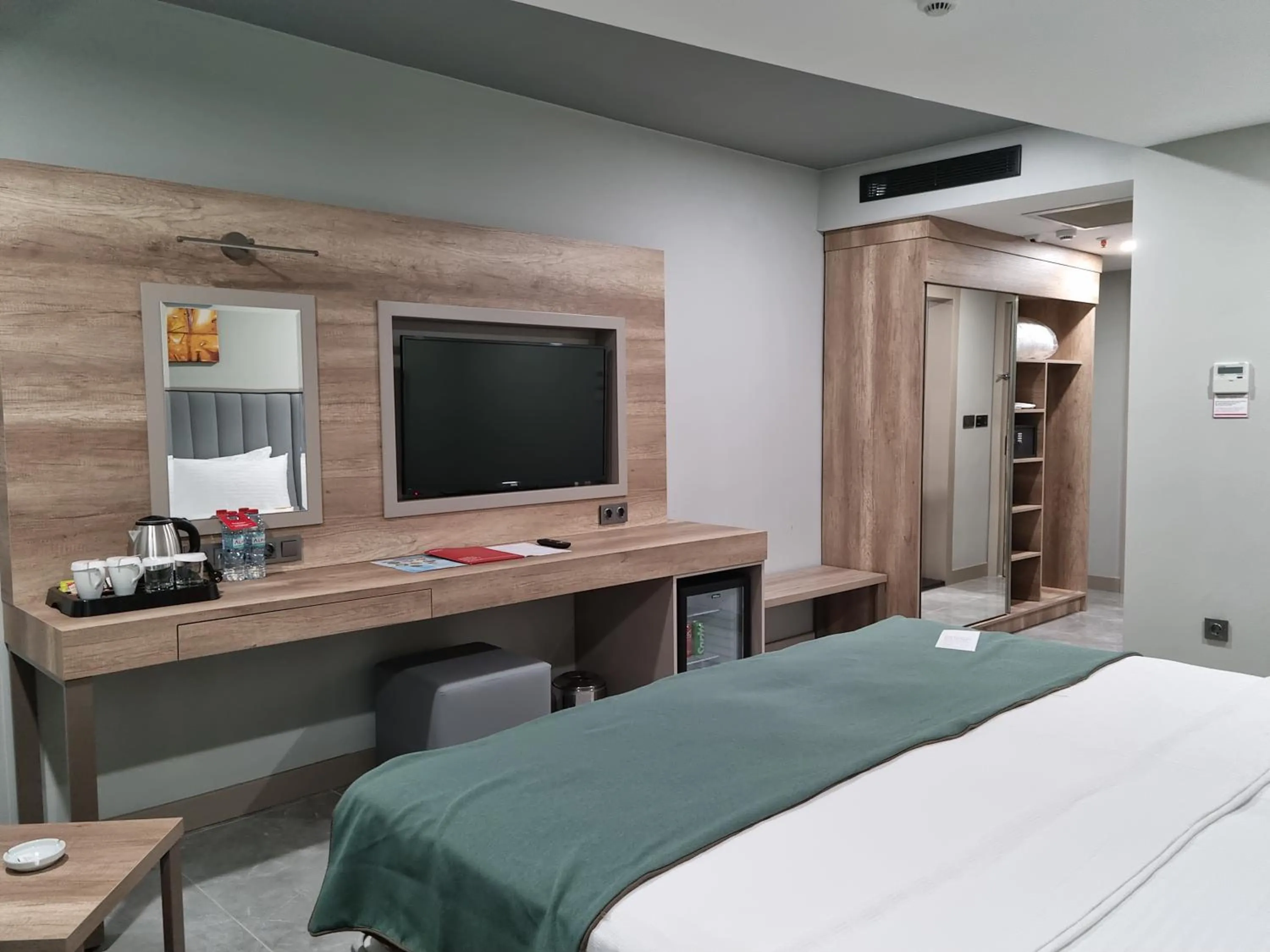 TV and multimedia, Bed in Ramada Resort By Wyndham Kizkalesi