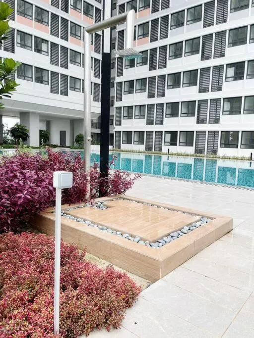 Swimming pool in Horizon Suite Homestay, KLIA by S&T Homez