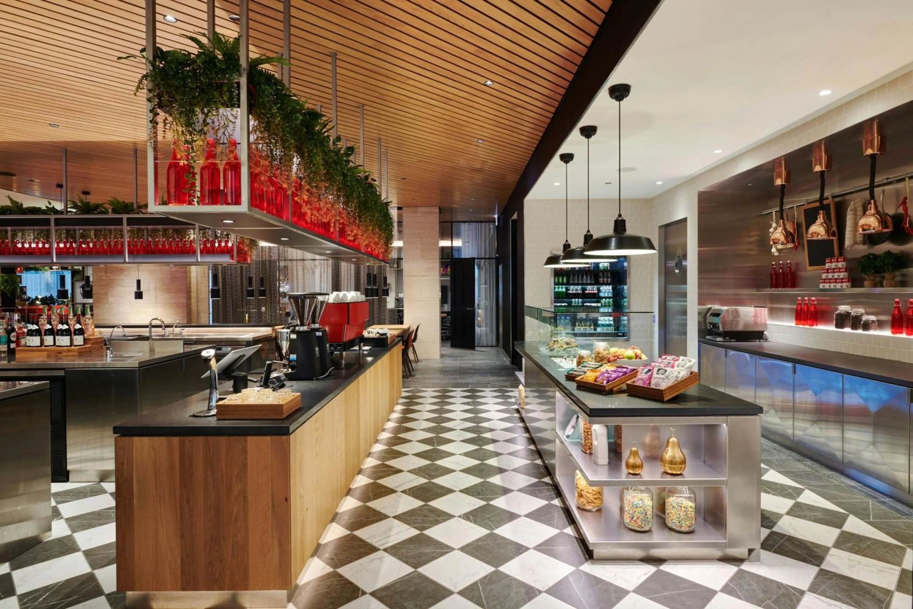 Restaurant/places to eat in citizenM Chicago Downtown