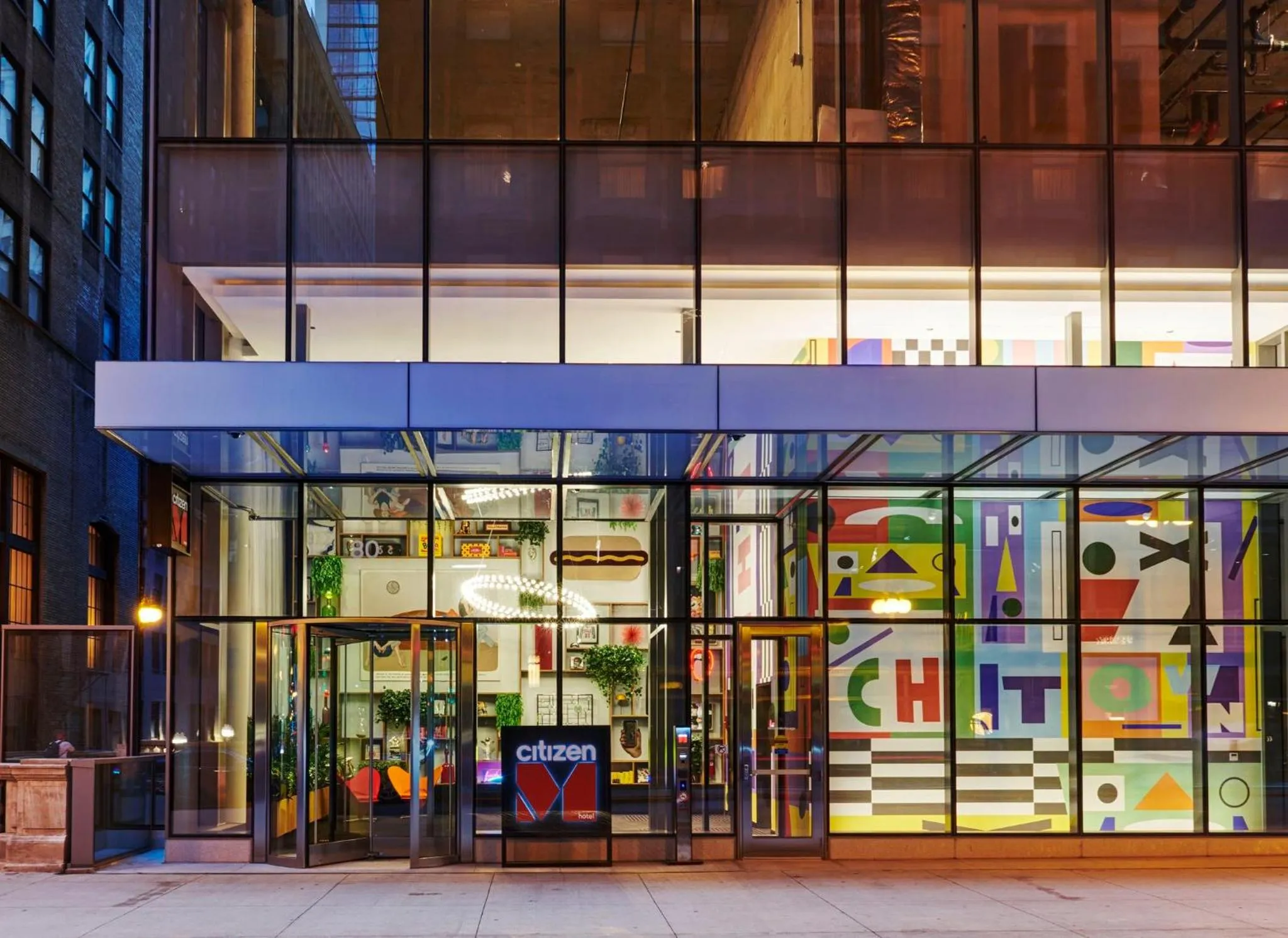 Facade/entrance in citizenM Chicago Downtown