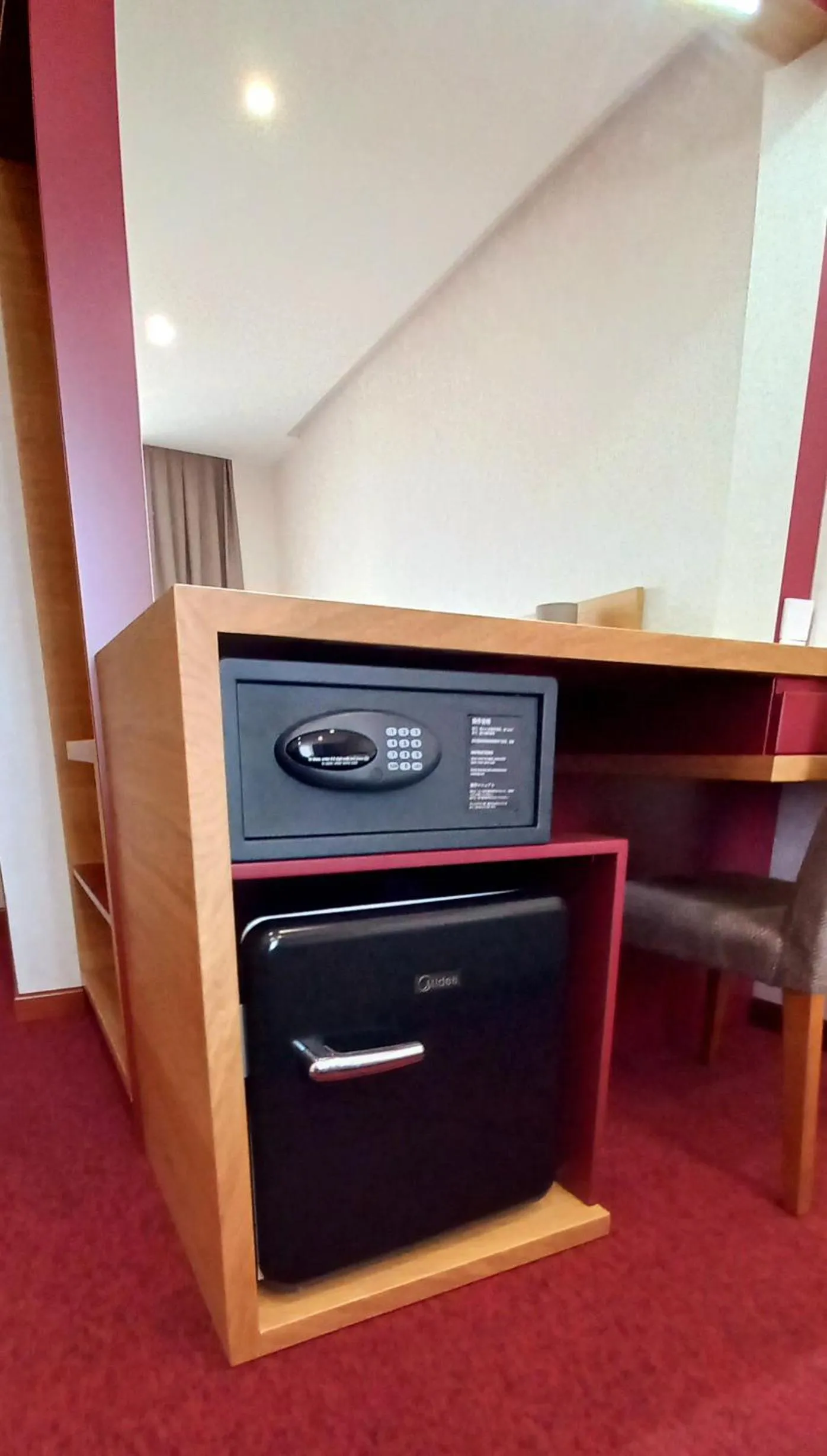 safe in GOLDEN IR-ME_NI