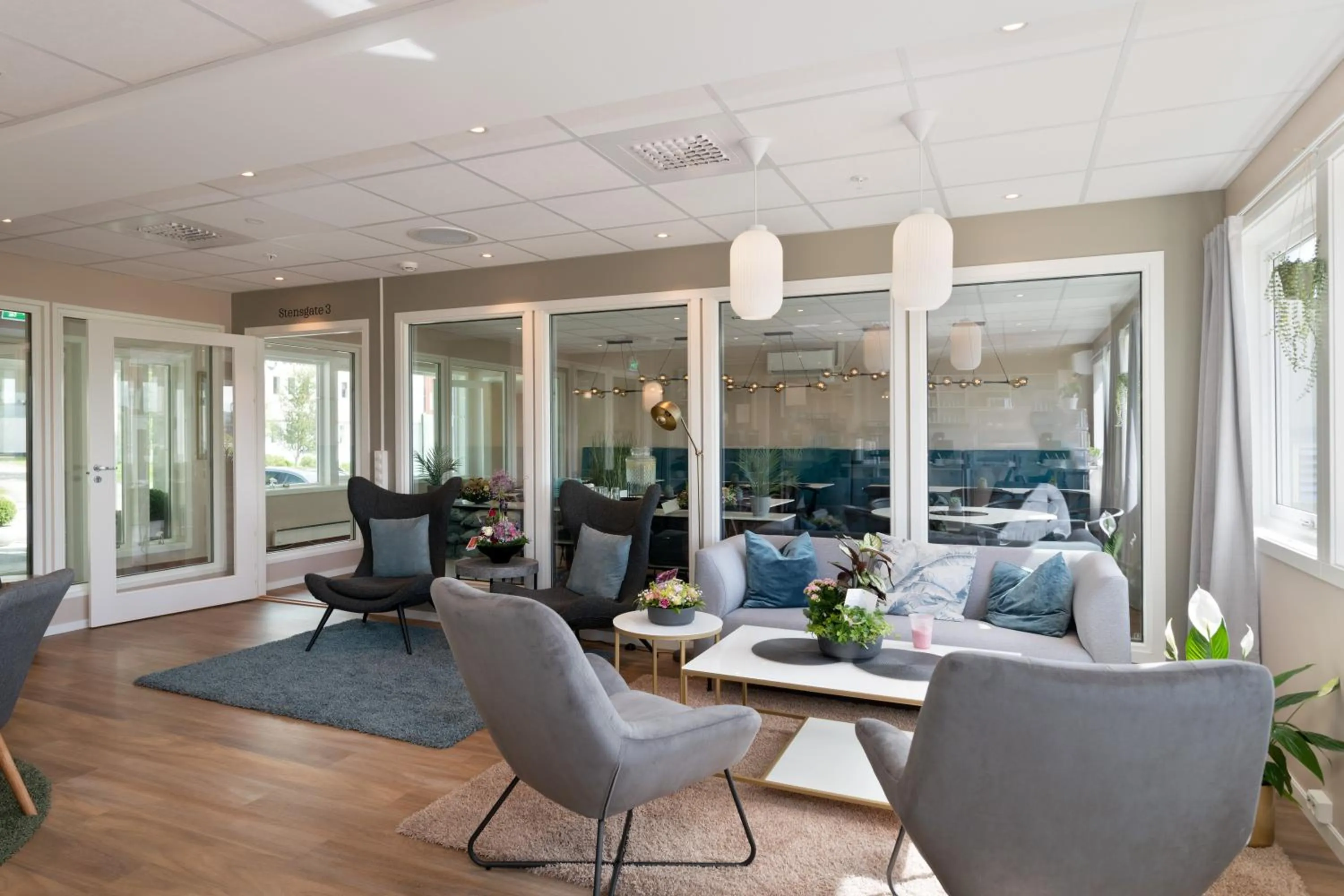 Restaurant/places to eat in Hotell Regine