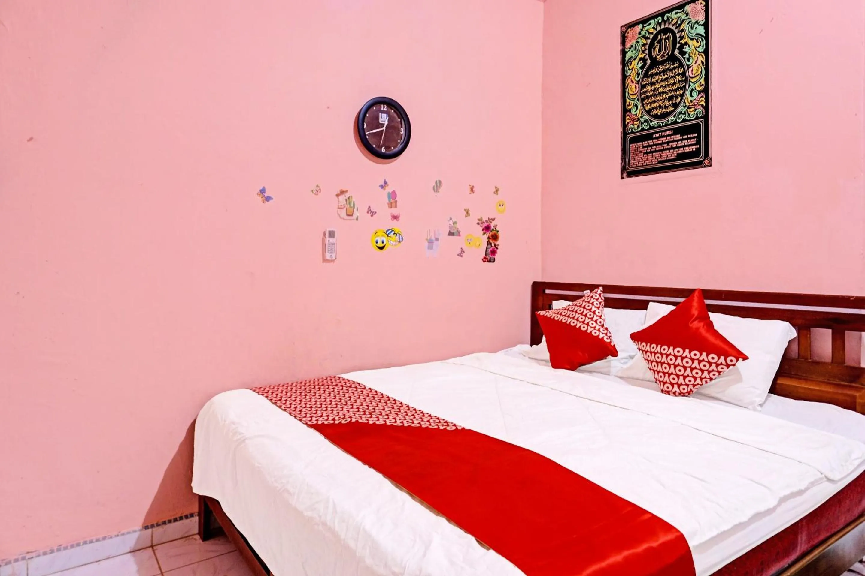 Bedroom, Bed in Hotel O Duta Stay