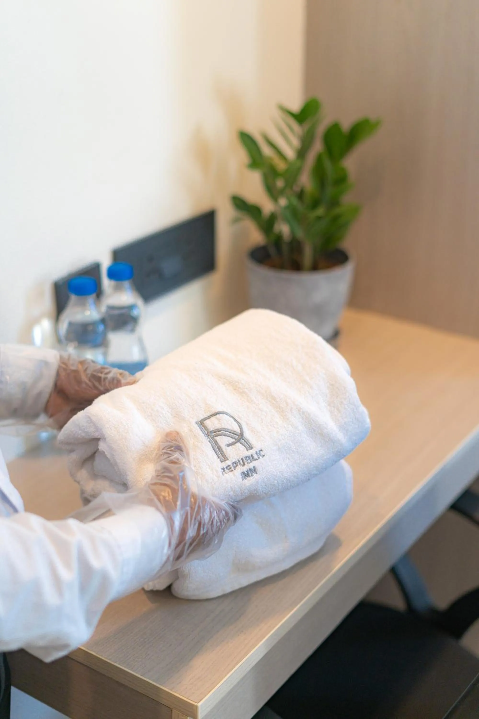 towels in REPUBLIC INN