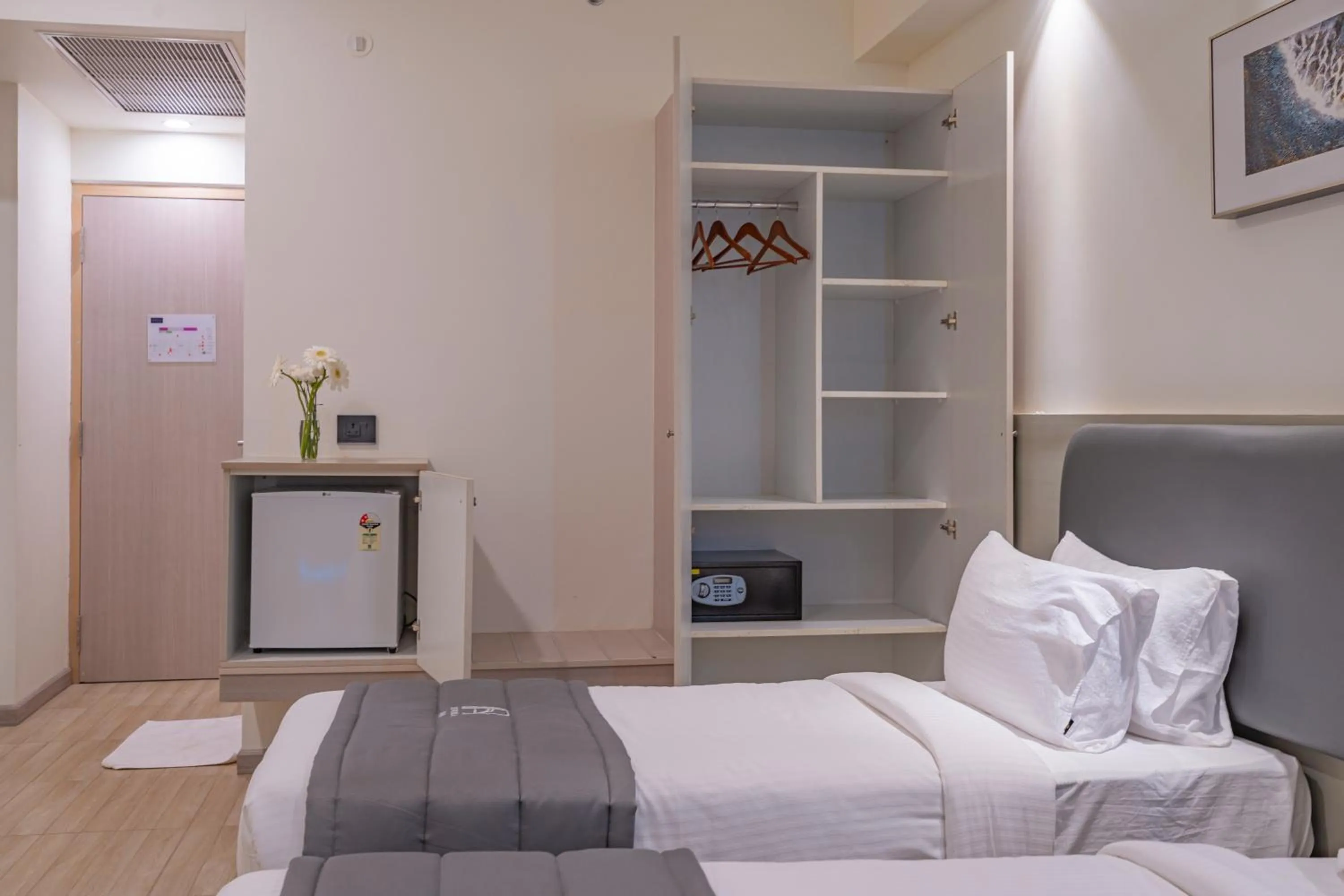 oven, Bed in REPUBLIC INN