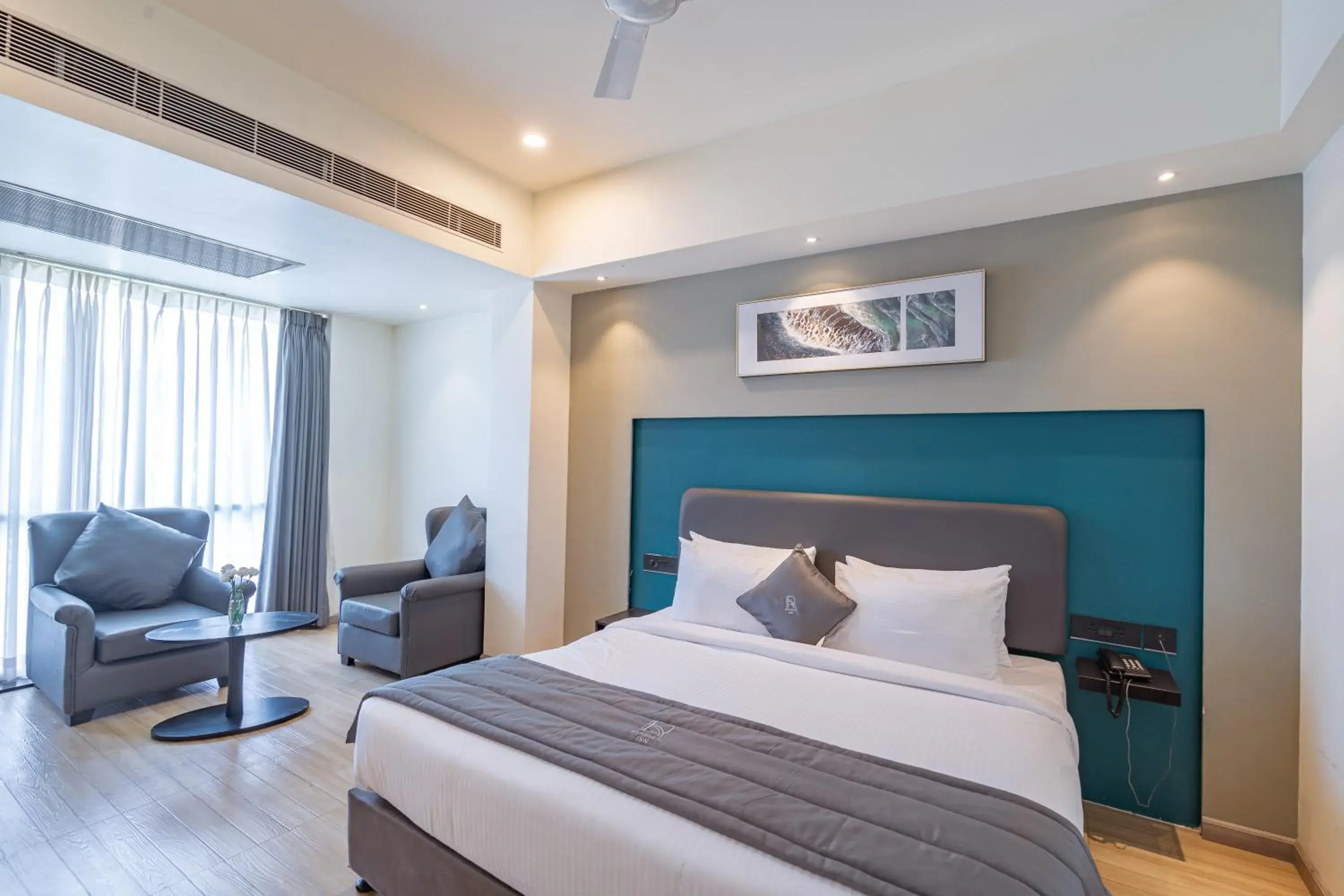 King Room - single occupancy in REPUBLIC INN King Room - single occupancy in REPUBLIC INN