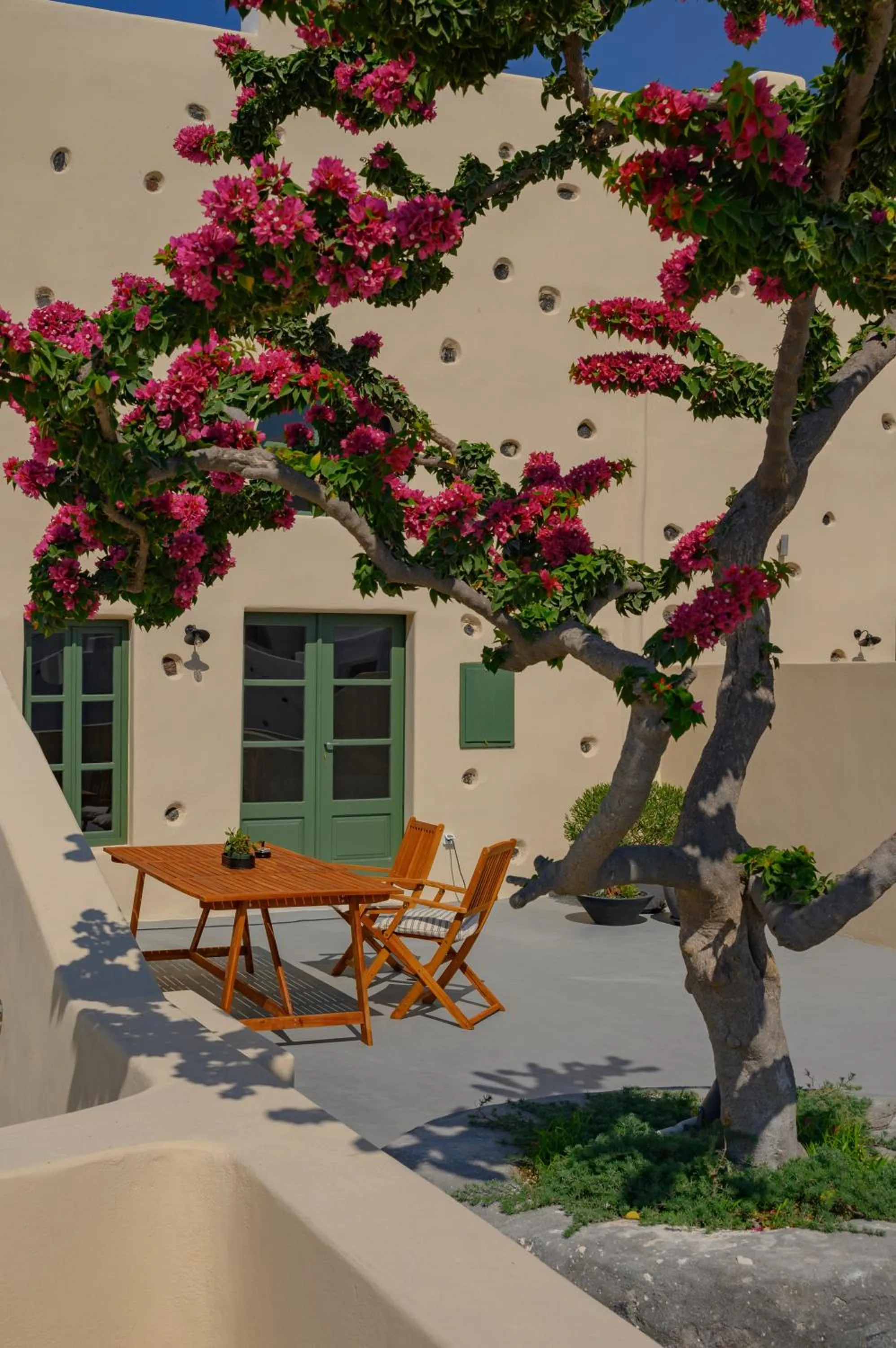 Patio in Elements Cave Suites