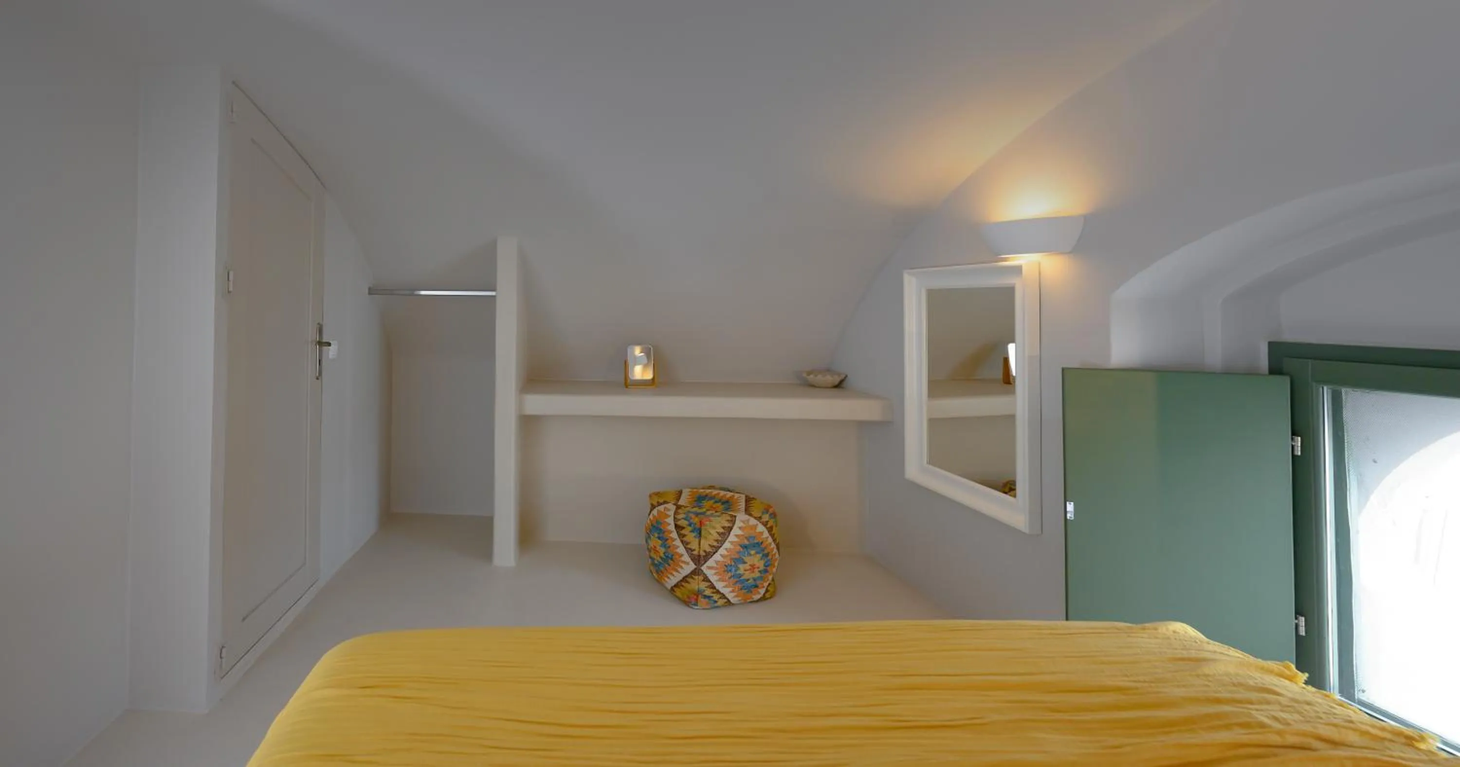 Bedroom, Bed in Elements Cave Suites