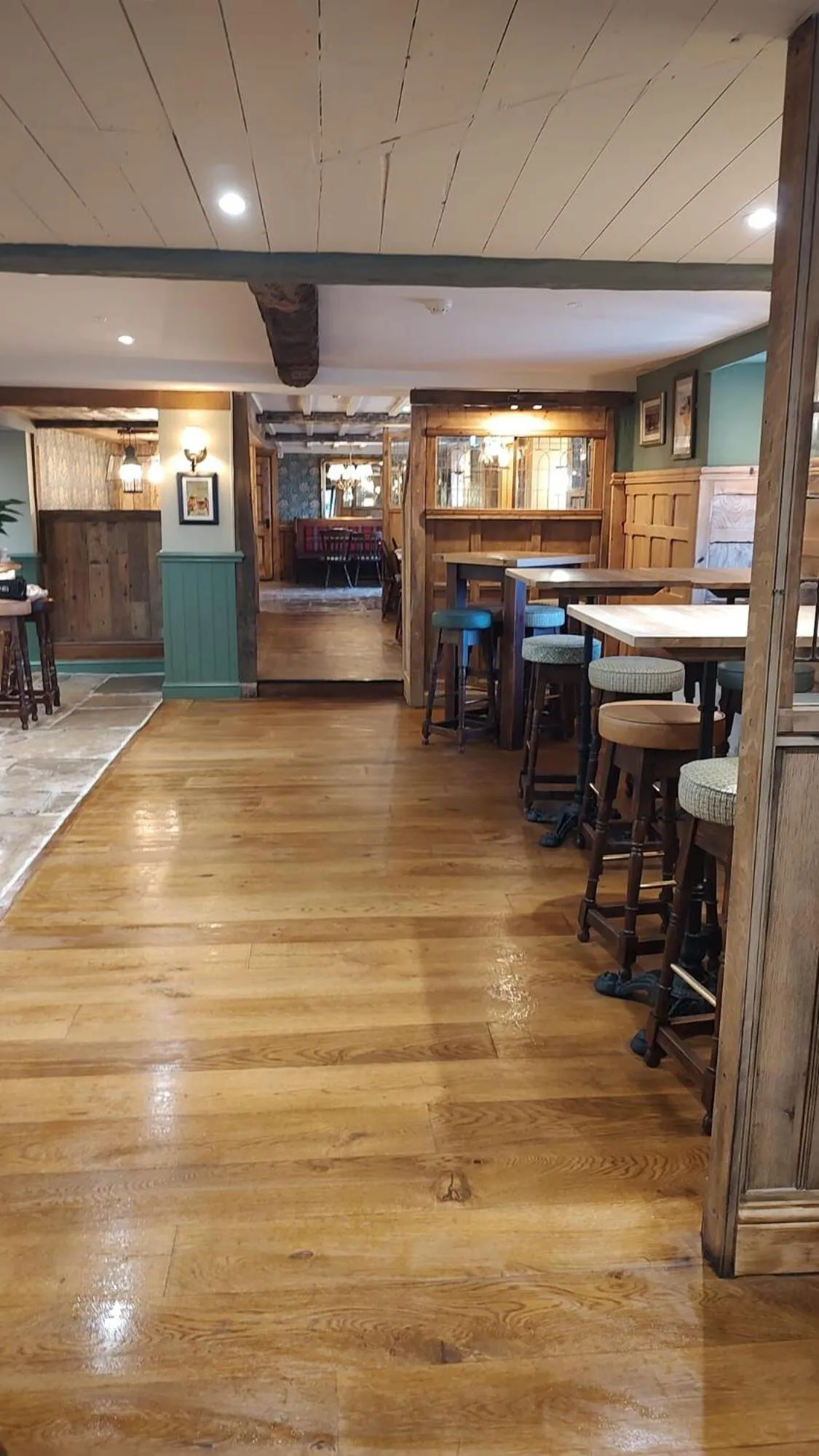 Lounge or bar in The Red Lion