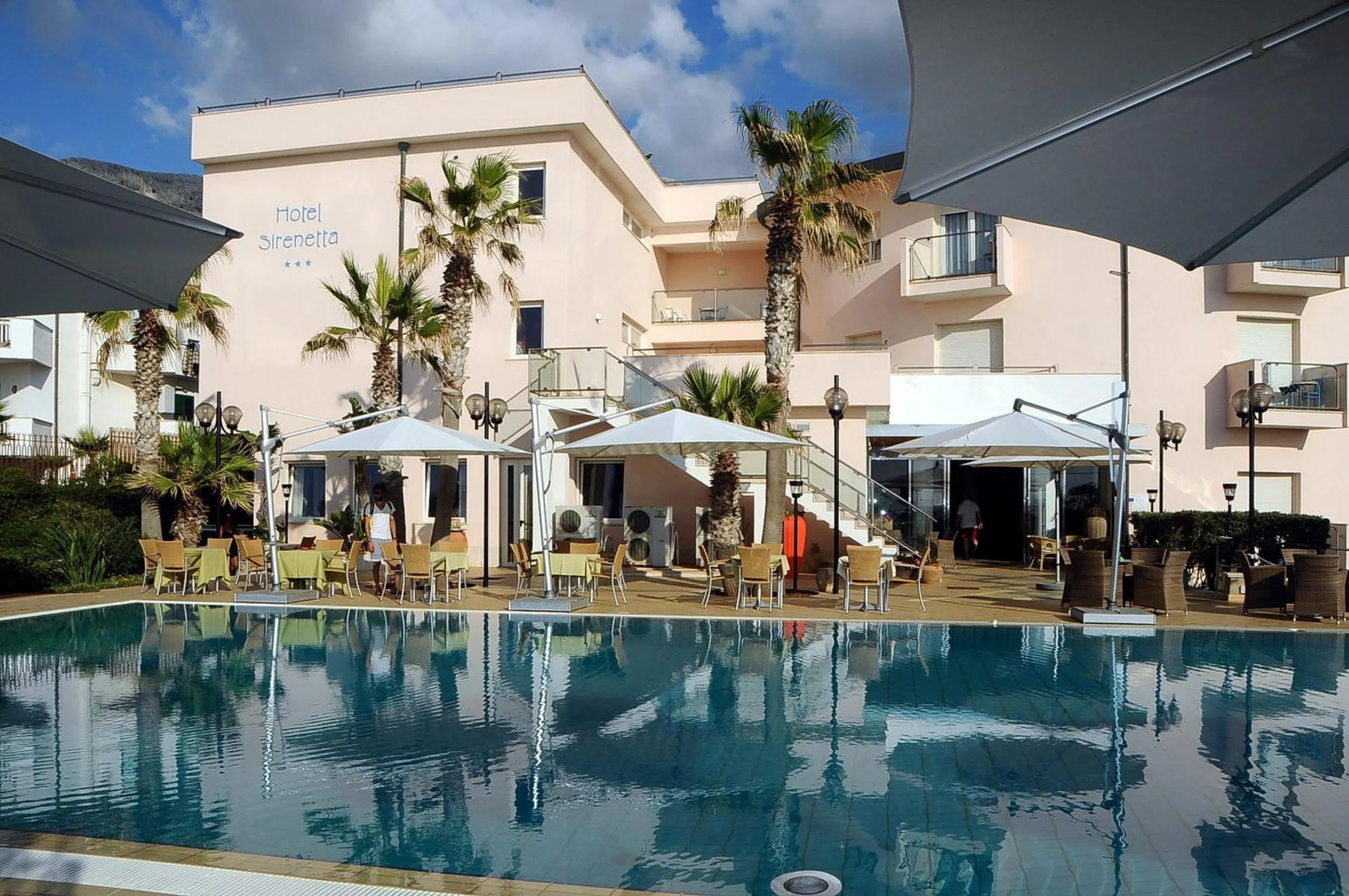 Property building in Hotel Sirenetta