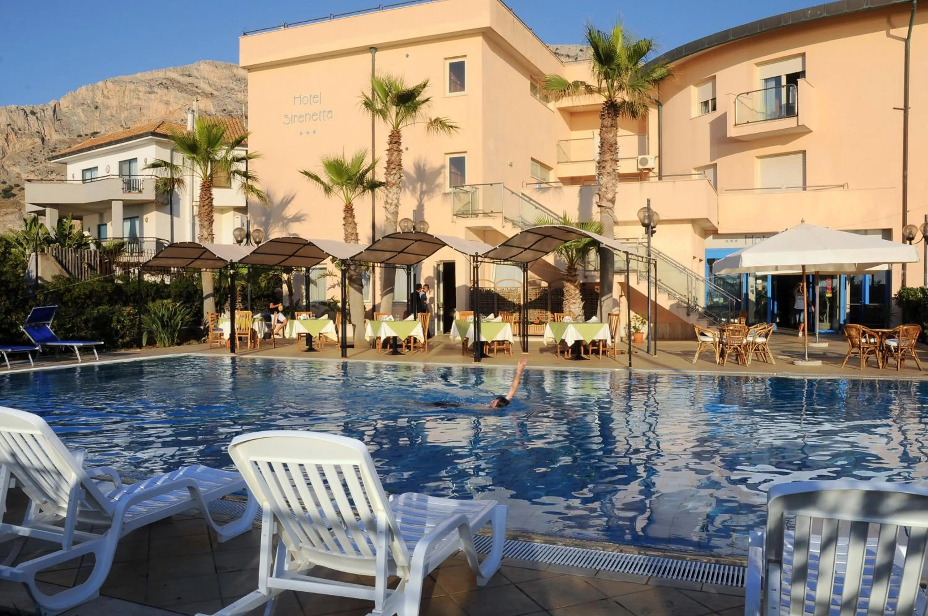 Day in Hotel Sirenetta