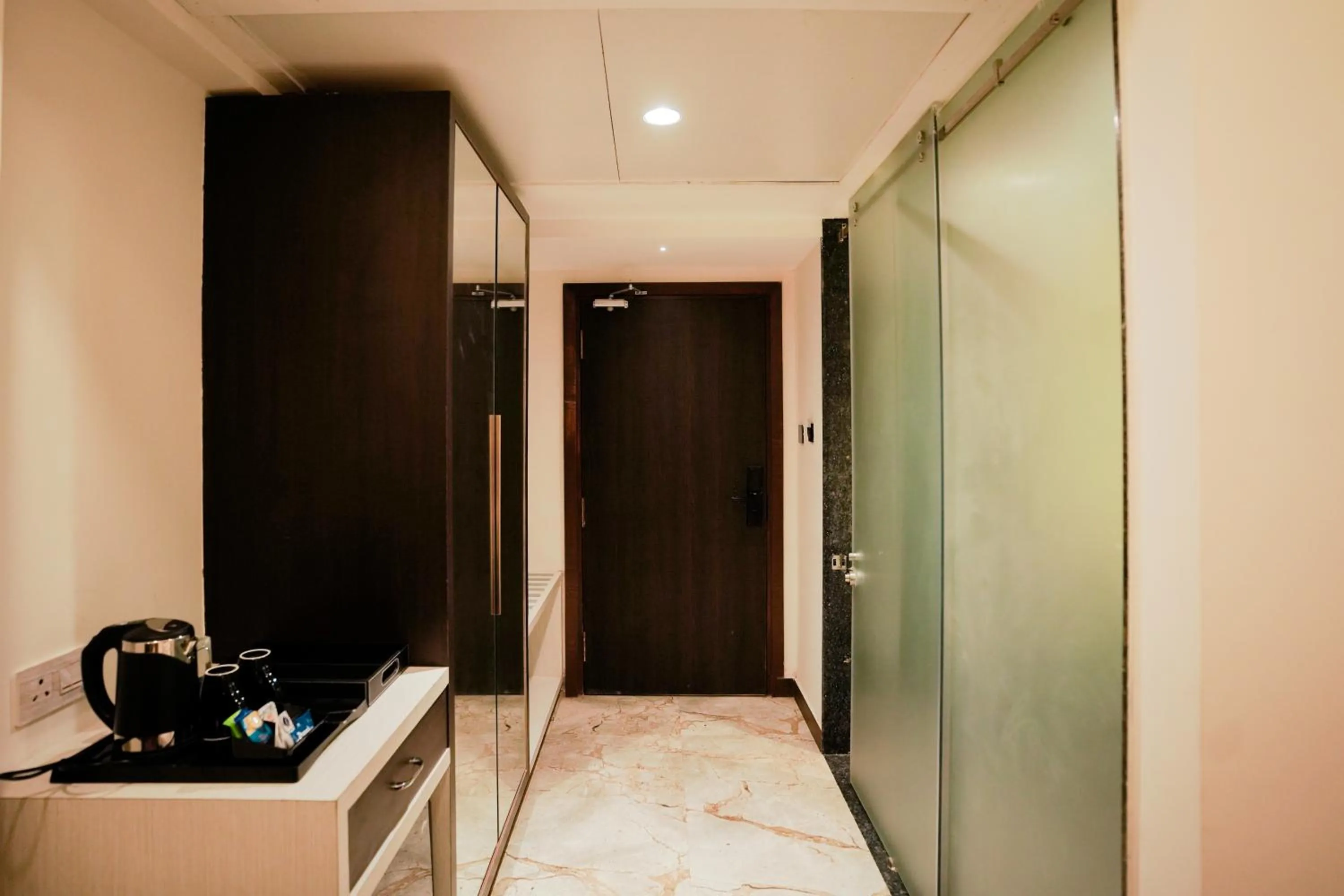 Coffee/tea facilities in Royal Ritz