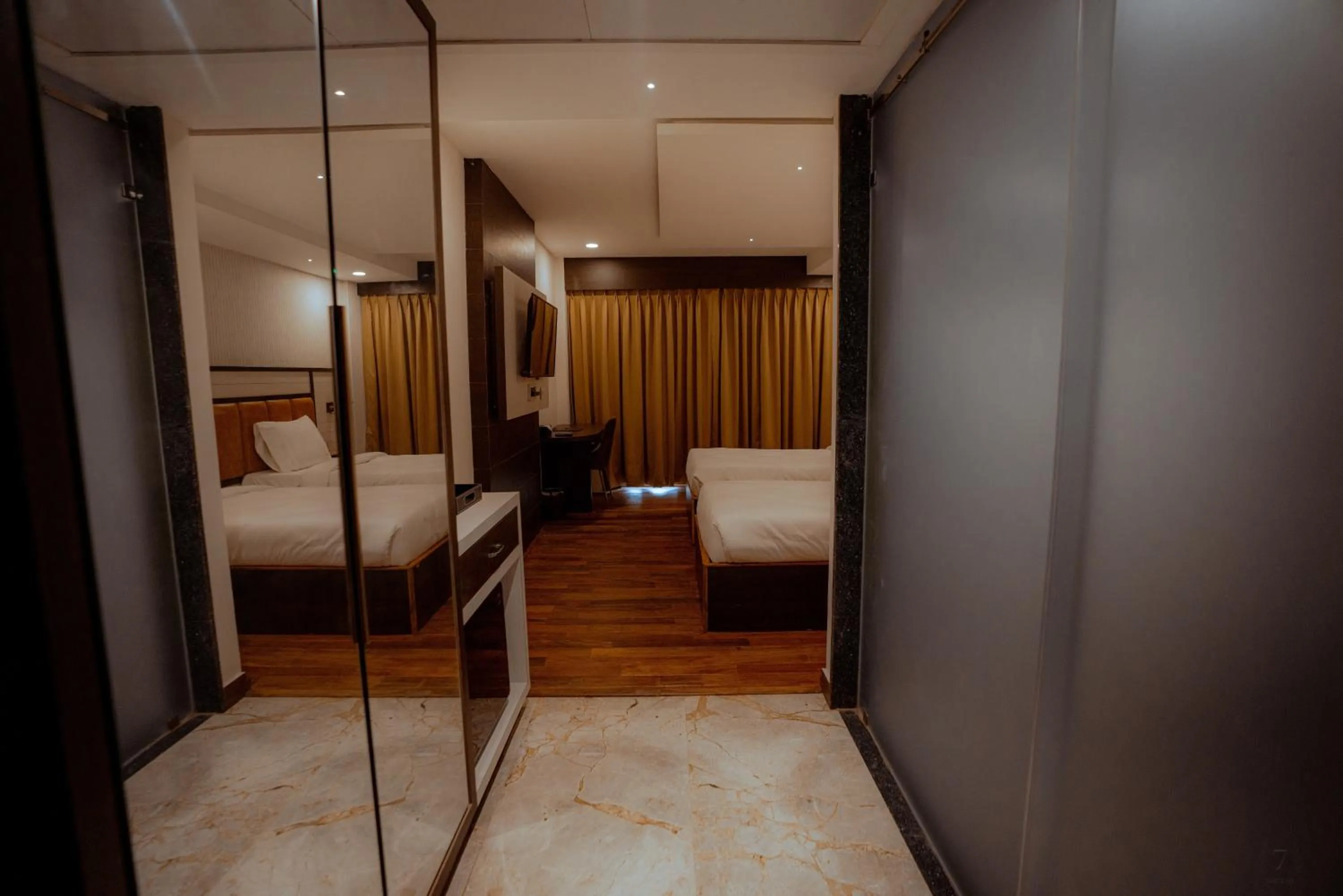 TV and multimedia, Bed in Royal Ritz