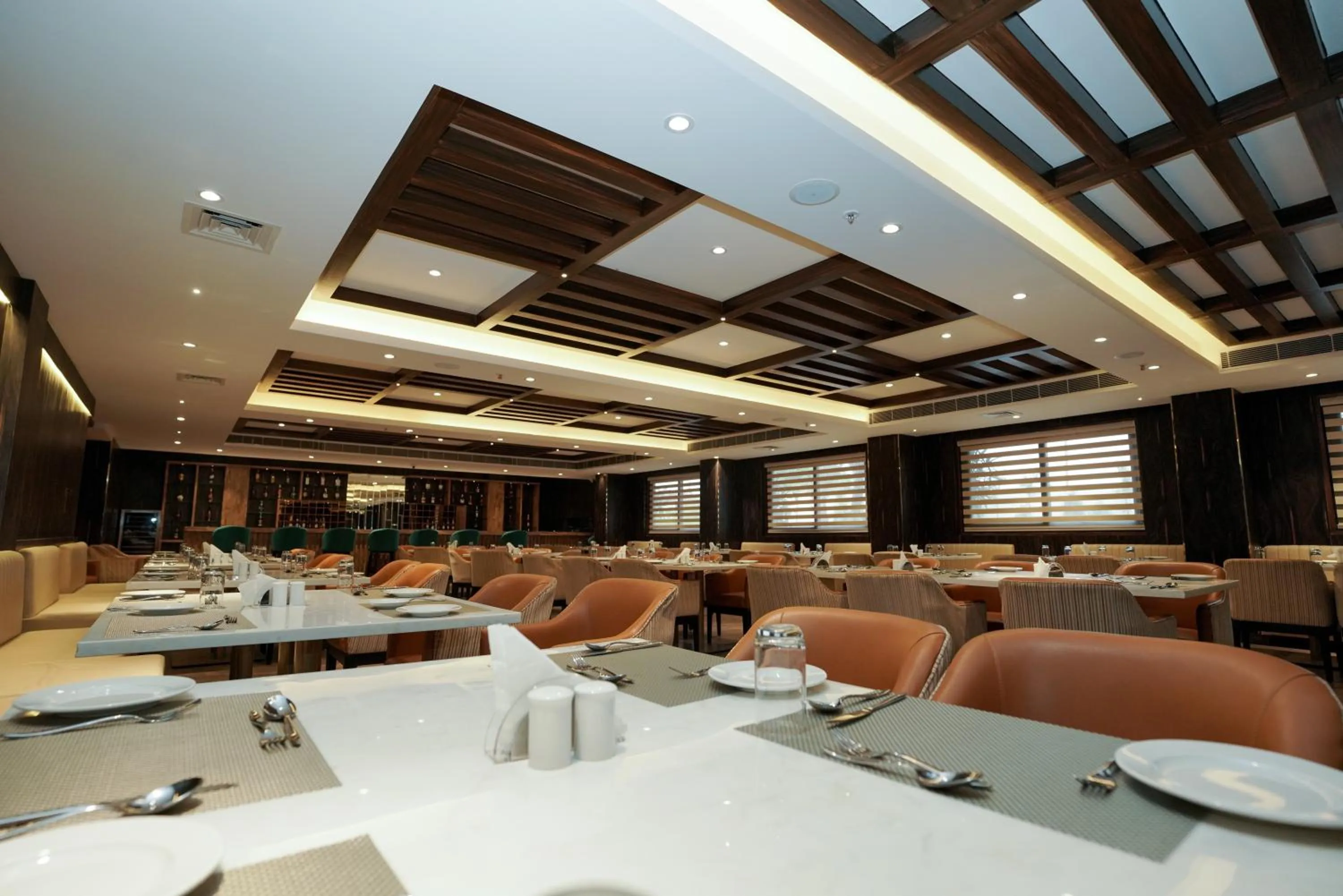 Restaurant/places to eat in Royal Ritz