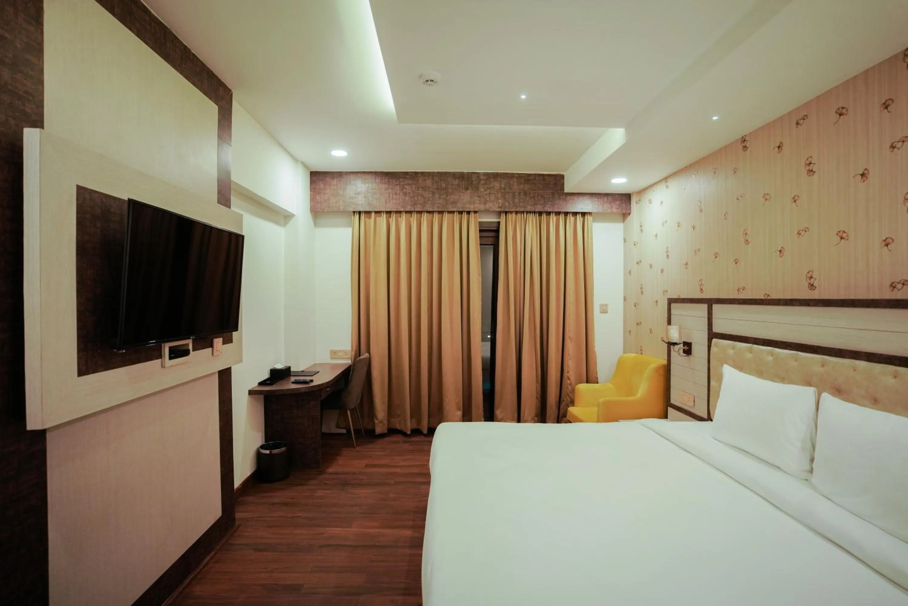 TV and multimedia, Bed in Royal Ritz