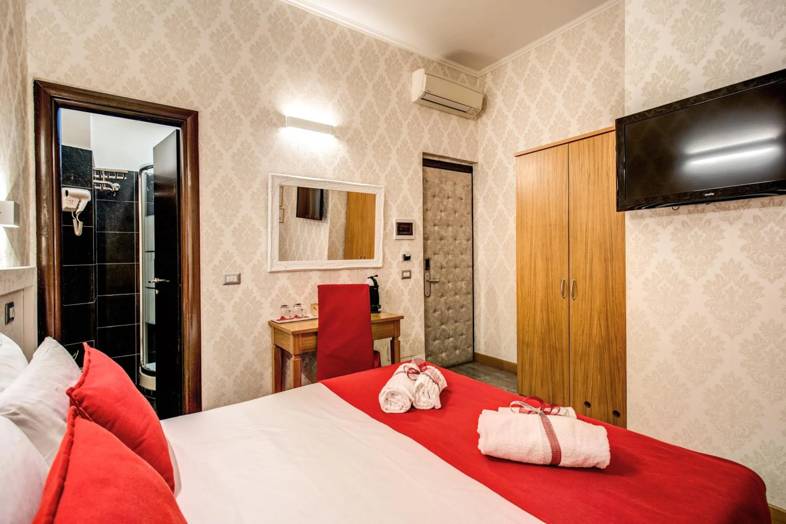 Bedroom, Bed in Auditorium Mecenate