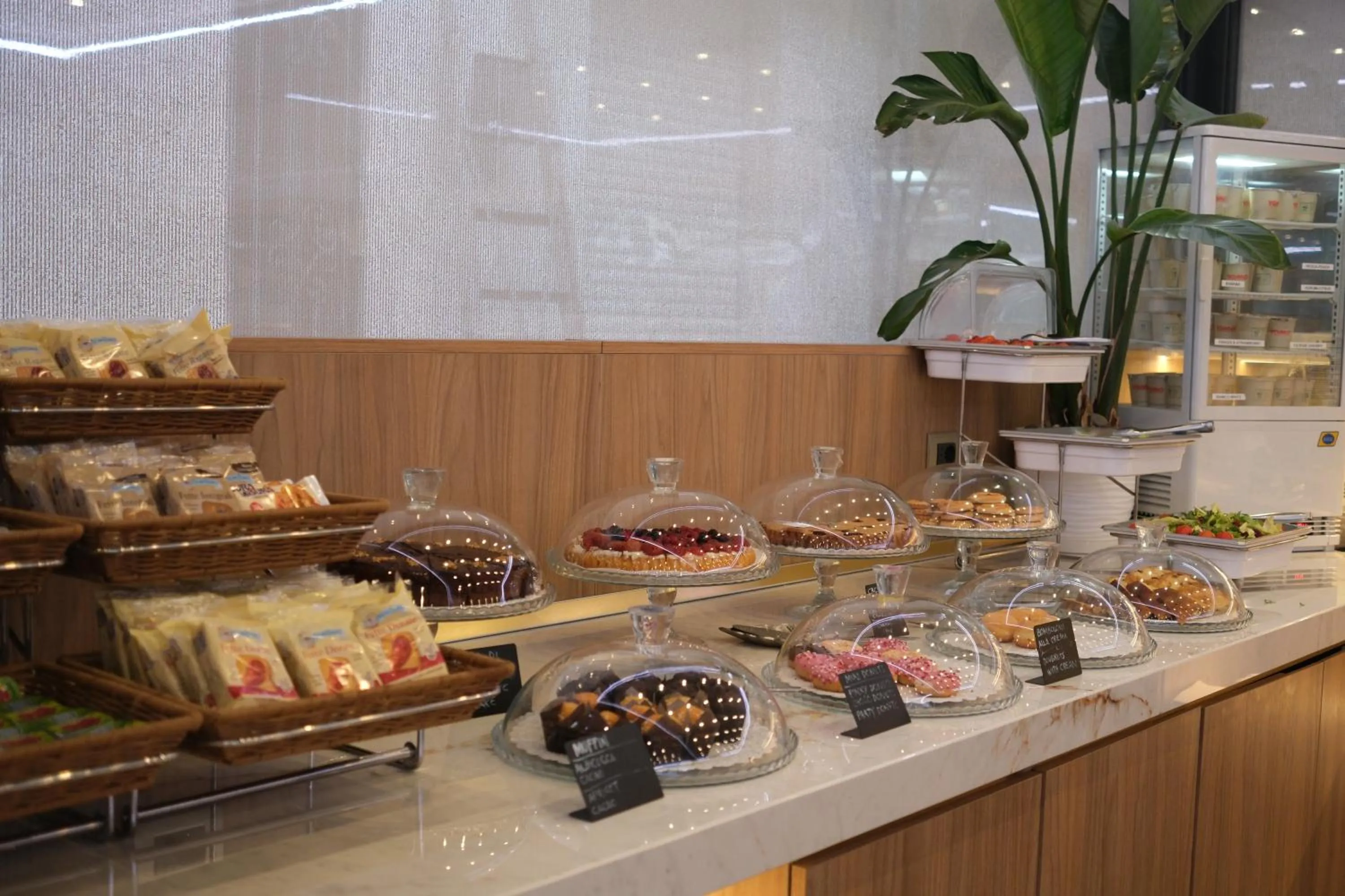 Breakfast in Hotel Bolzano