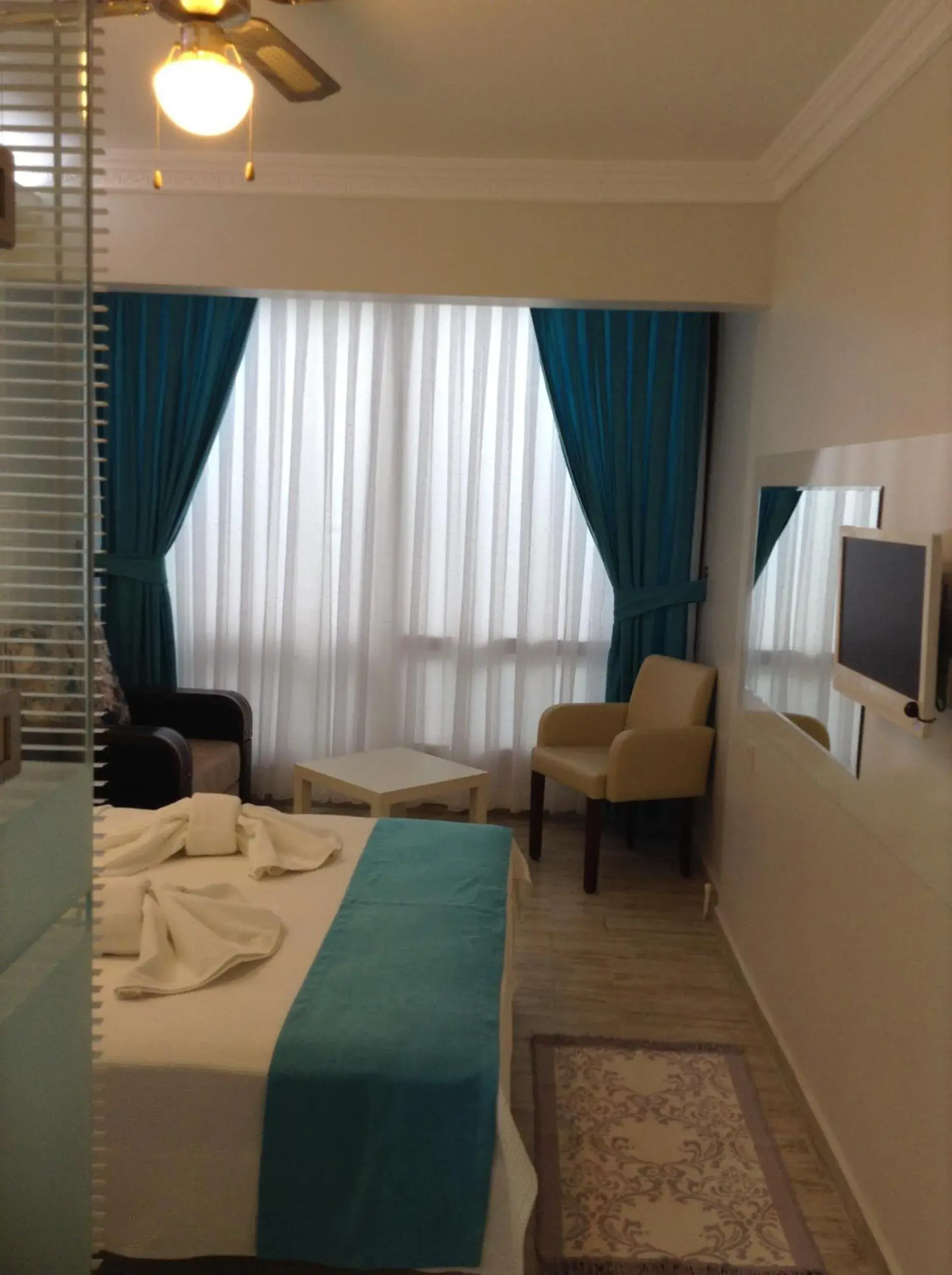 Comfort Double Room with Sea View in Mola Hotel Comfort Double Room with Sea View in Mola Hotel