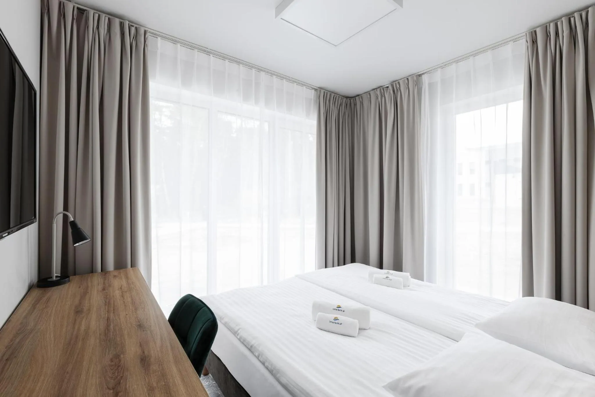 Property building, Bed in Interferie Dąbki SU Argentyt