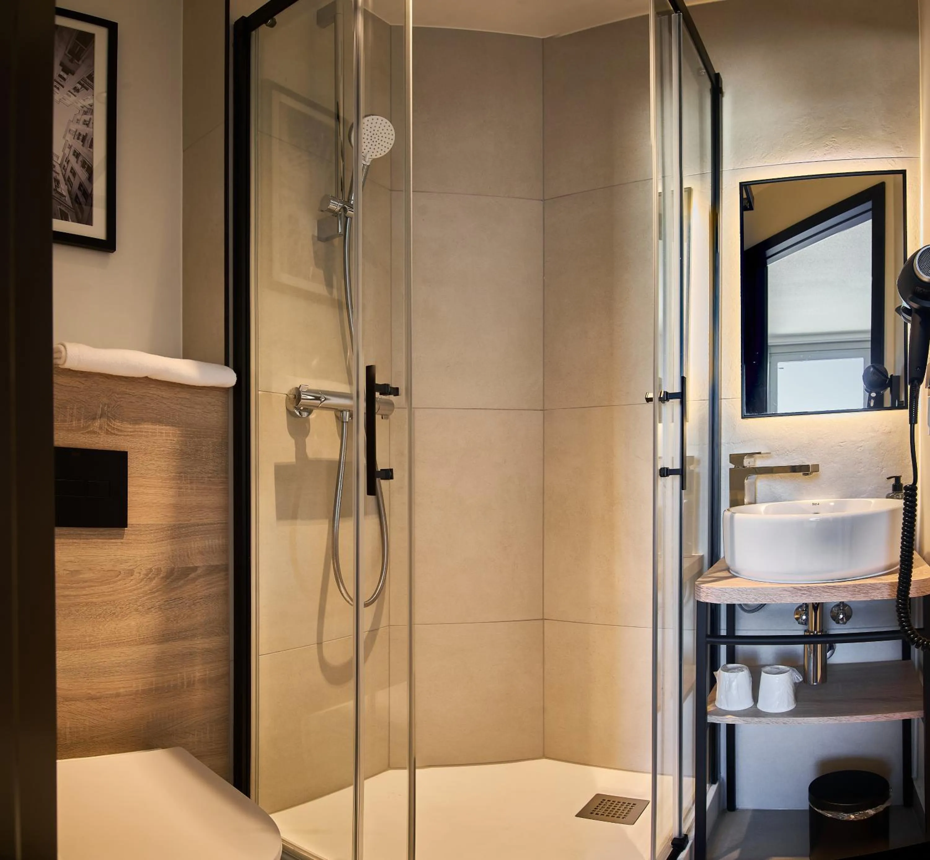 Shower in Premiere Classe Warszawa Centrum